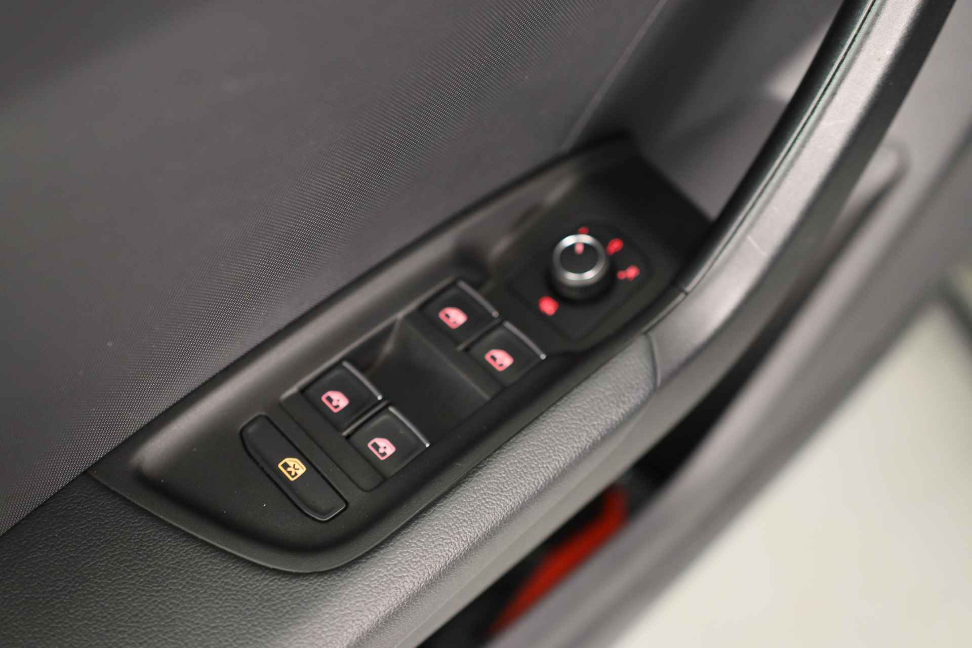 Audi A1 Sportback 30 TFSI S Line Pro Line | Virtual Cockpit | Parkeersensoren | LED | Dealer Onderhouden | 17inch Lichtmetalen velgen - 21/38