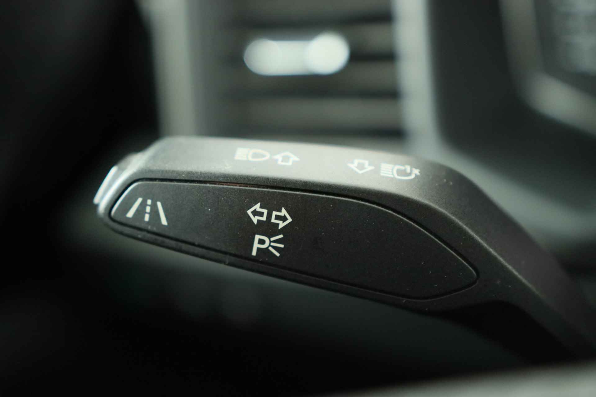Audi A1 Sportback 30 TFSI S Line Pro Line | Virtual Cockpit | Parkeersensoren | LED | Dealer Onderhouden | 17inch Lichtmetalen velgen - 32/38