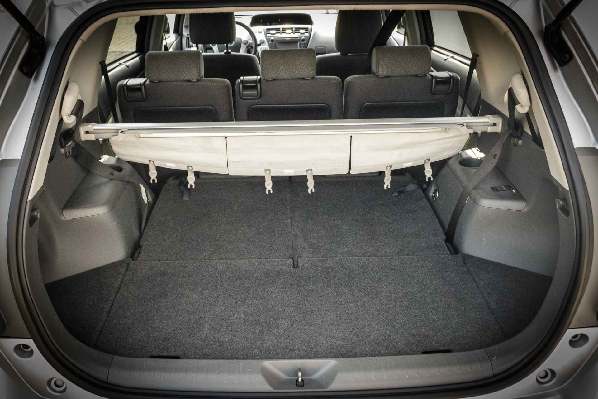 Toyota Prius Wagon 1.8 136 PK Aspiration RIJKLAAR AUTOMAAT 7 PERS. | Panodak | Cr  Control | Clima| Achter Camera | - 13/28