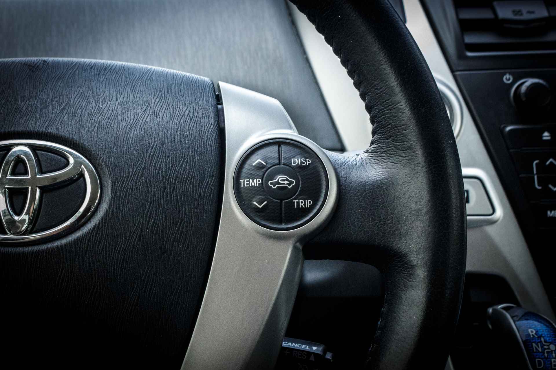 Toyota Prius Wagon 1.8 136 PK Aspiration RIJKLAAR AUTOMAAT 7 PERS. | Panodak | Cr  Control | Clima| Achter Camera | - 18/28