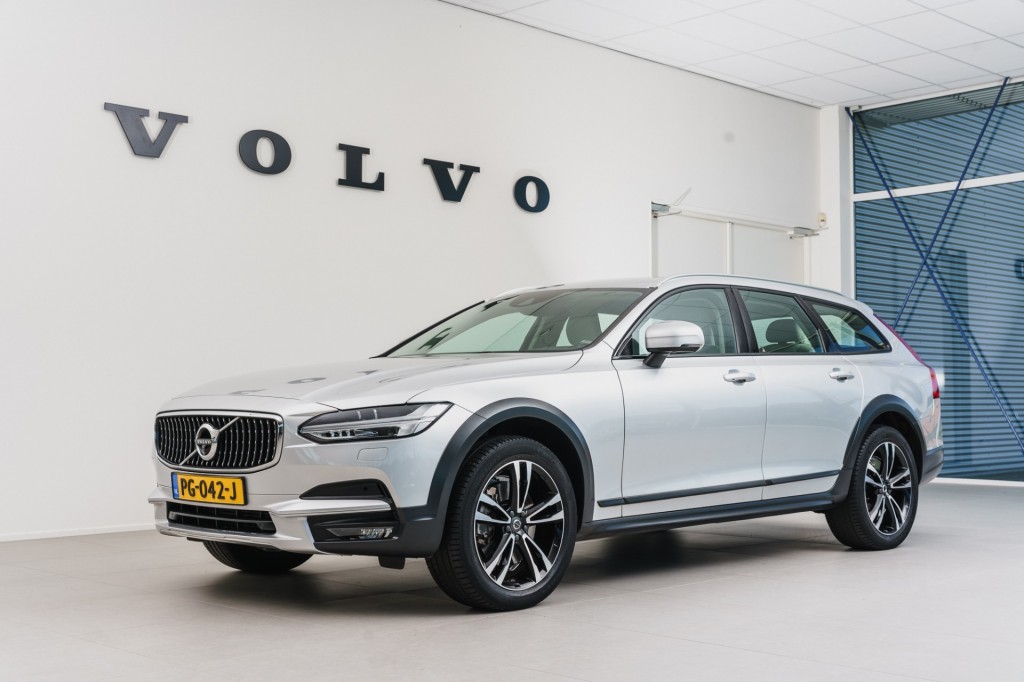 VOLVO V90 Cross Country T5 AWD Pro Inscription