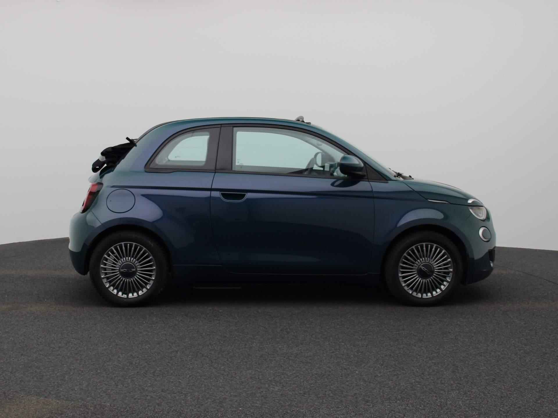 Fiat 500e C Icon 42 kWh | €22.900,- na aftrek subsidie | Cabrio | Led | Stoel Verwarming | DAB | Apple Carplay | - 7/44