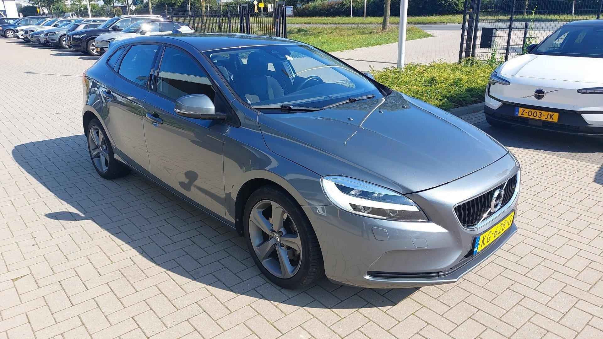 Volvo V40 2.0 T3 Nordic+ - 5/17