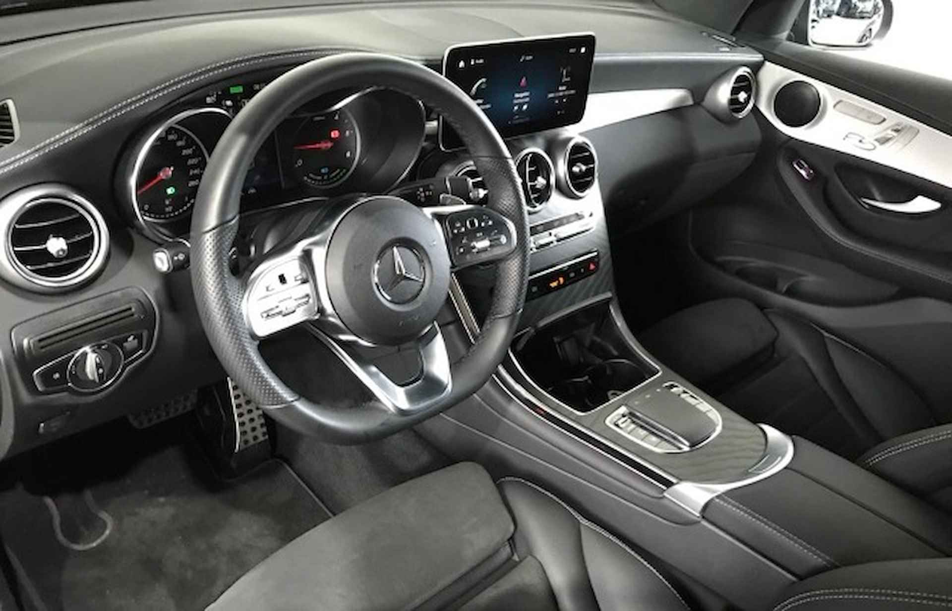 Mercedes-Benz GLC Coupé 300de 4MATIC AMG Distronic Trekhaak Camera Memory - 9/18