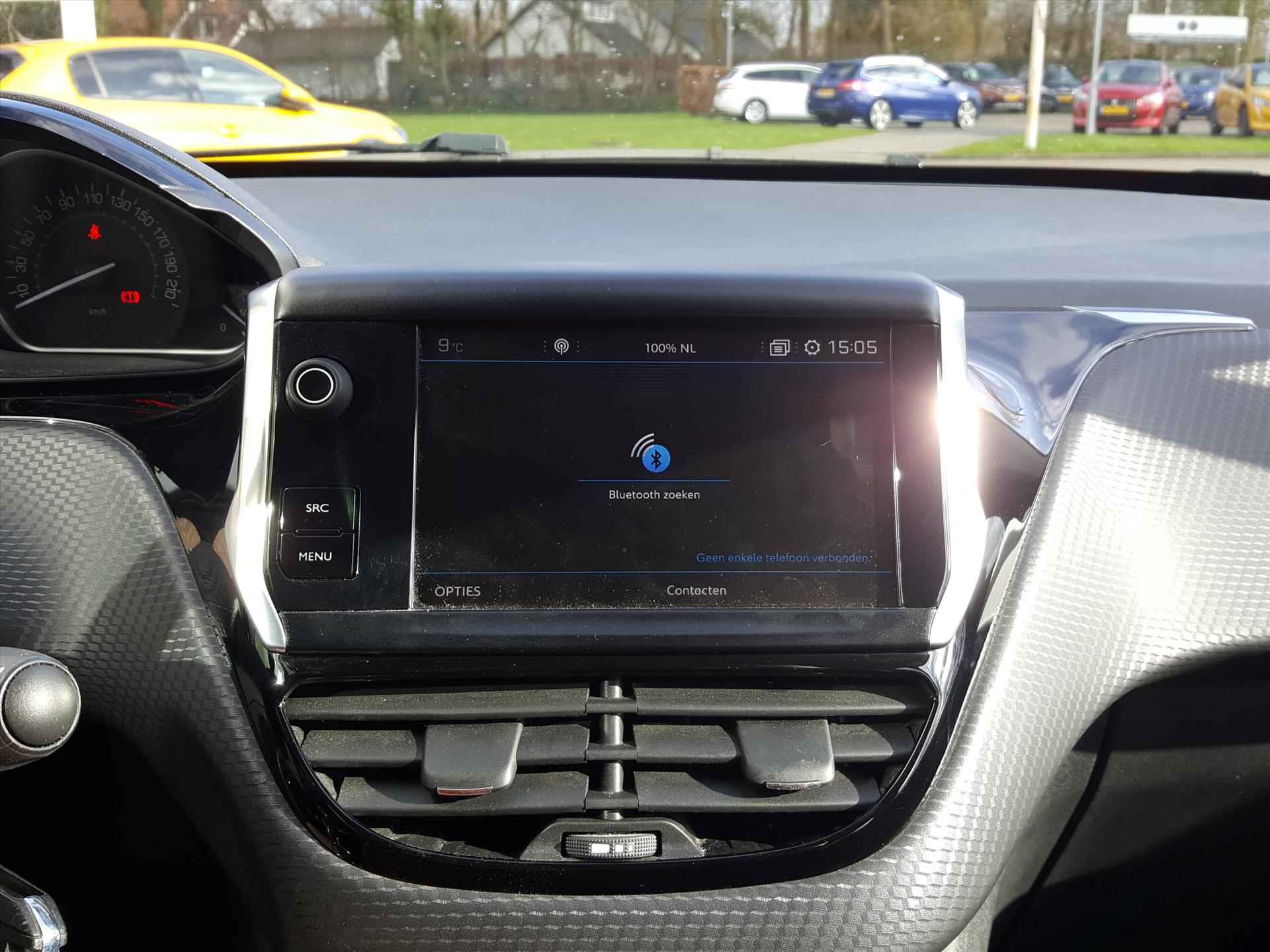 PEUGEOT 2008 1.2 PureTech 110pk Blue Lion Navigatie | parkeerhulp achter | Airco | Cruise control | Touchscreen met Bluetooth tel&streaming - 25/46