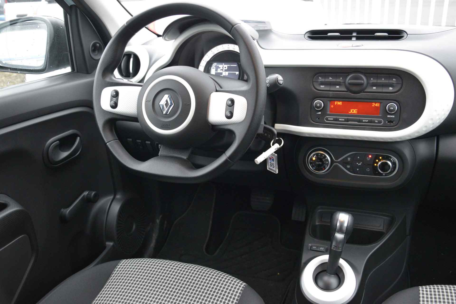 Renault Twingo Z.E. R80 | €13.450 na subsidie | Cruise Control | LED Dagrijverlichting | Radio CD | - 2/43