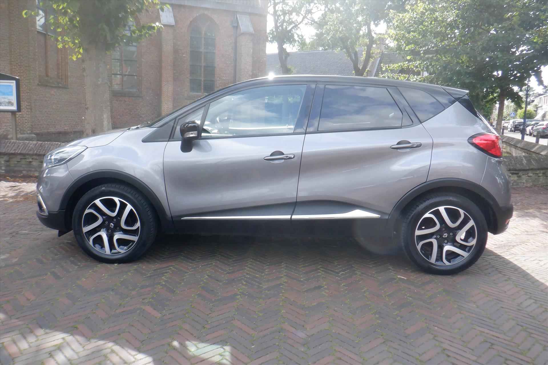 Renault Captur Energy TCe 90PK S&amp;S Helly Hansen - 2/17