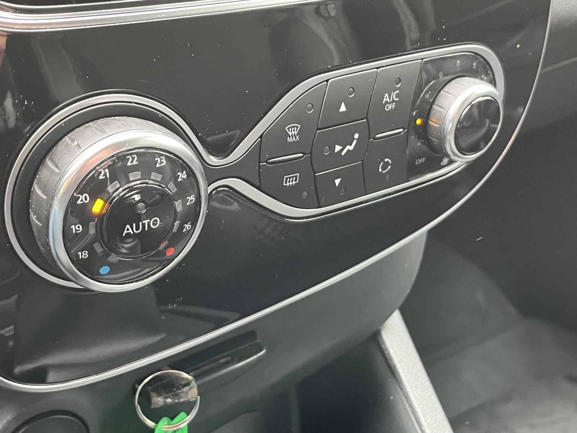 Renault Clio Estate 0.9 TCe 90 Intens , Navigatie, LED, Lichtmetaal 17'', Parkeersensoren, Climate Control, Key-less, Regen & licht sensor, Cruise Control - 20/30