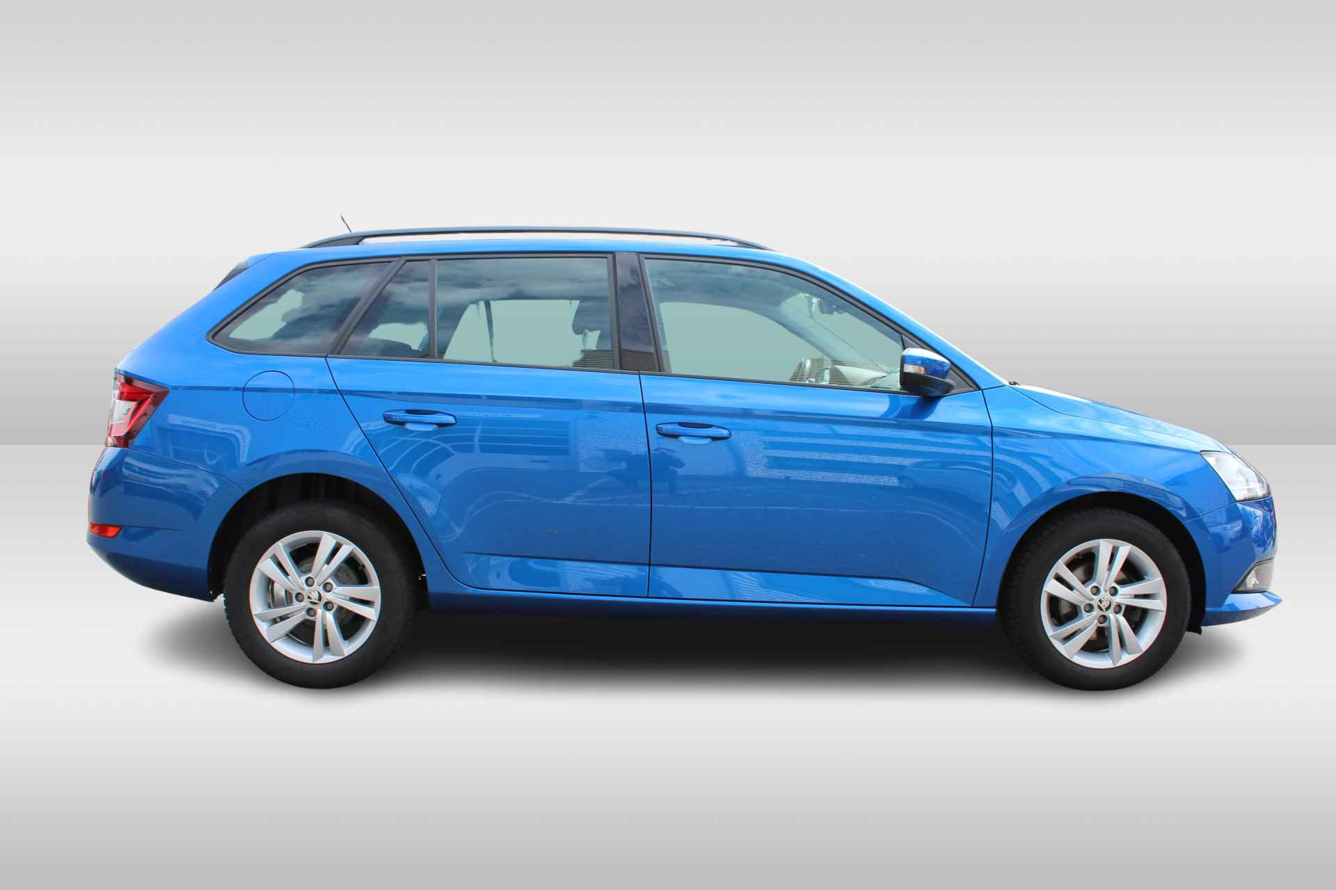 Škoda Fabia Combi 1.0 TSI Style Metallic/ Velours Int./ Airco/ Navi/ Do. Glas/  Parkeersensor V. + A./ 15 lmv - 8/38