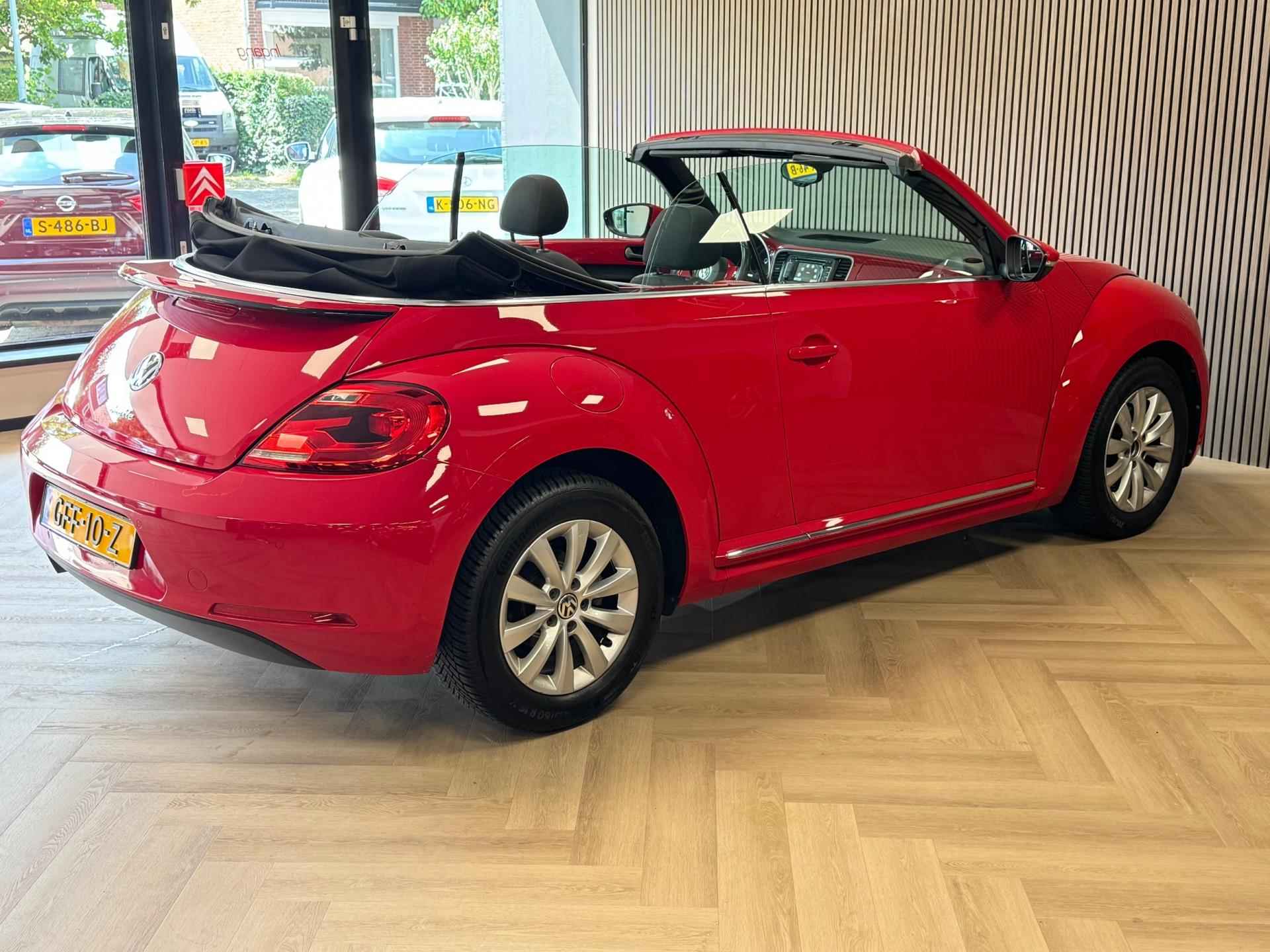 Volkswagen Beetle Cabriolet 1.2 TSI Design Soft-Top AIRCO CRUISE PDC NAVIGATIE STOELVERWARMING - 13/40