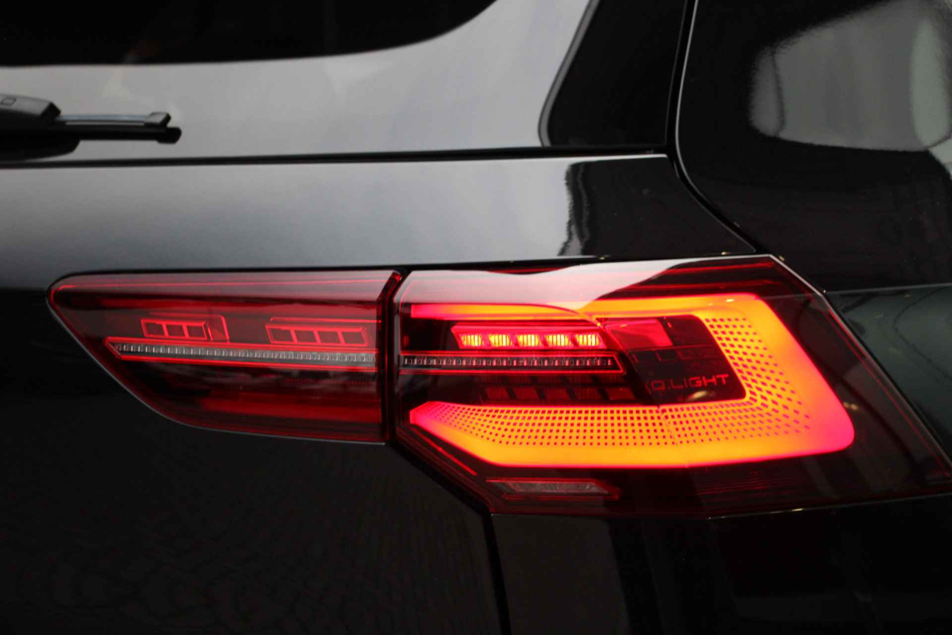 Volkswagen Golf 2.0 TSI 4MOTION R 20 Jahre | 333PK | LEDER | HEADUP | H/K | NP €90.905 | Direct leverbaar! - 48/51