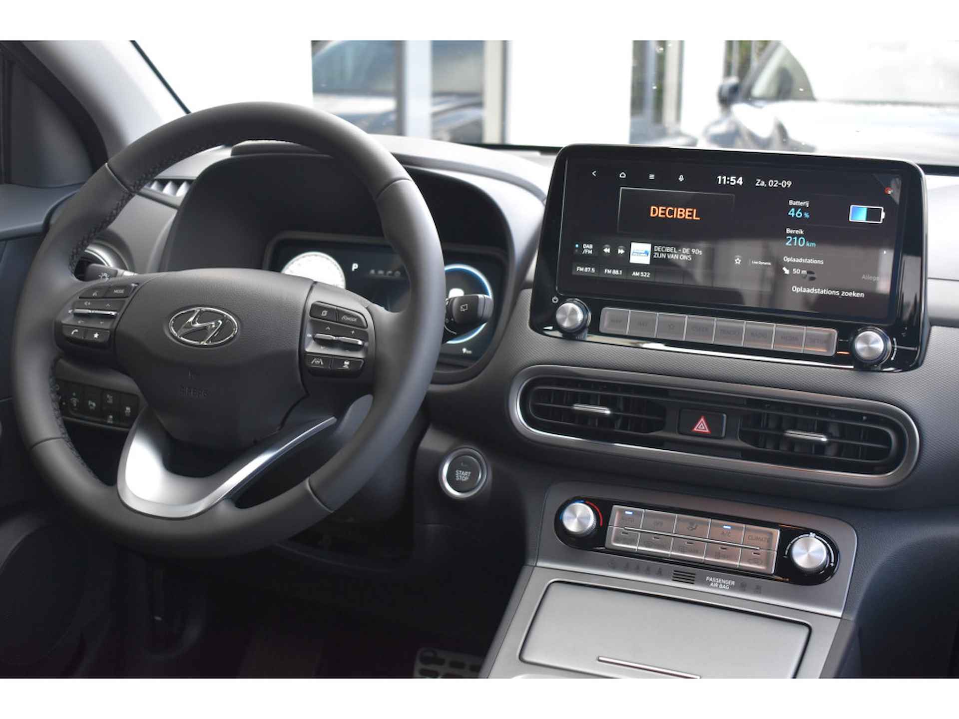 Hyundai KONA EV Fashion 64 kWh EV FASHION 64 KWH VAN € 46.090,00 VOOR € 38.630,- | UIT VOORRAAD LEVERBAAR - 9/29
