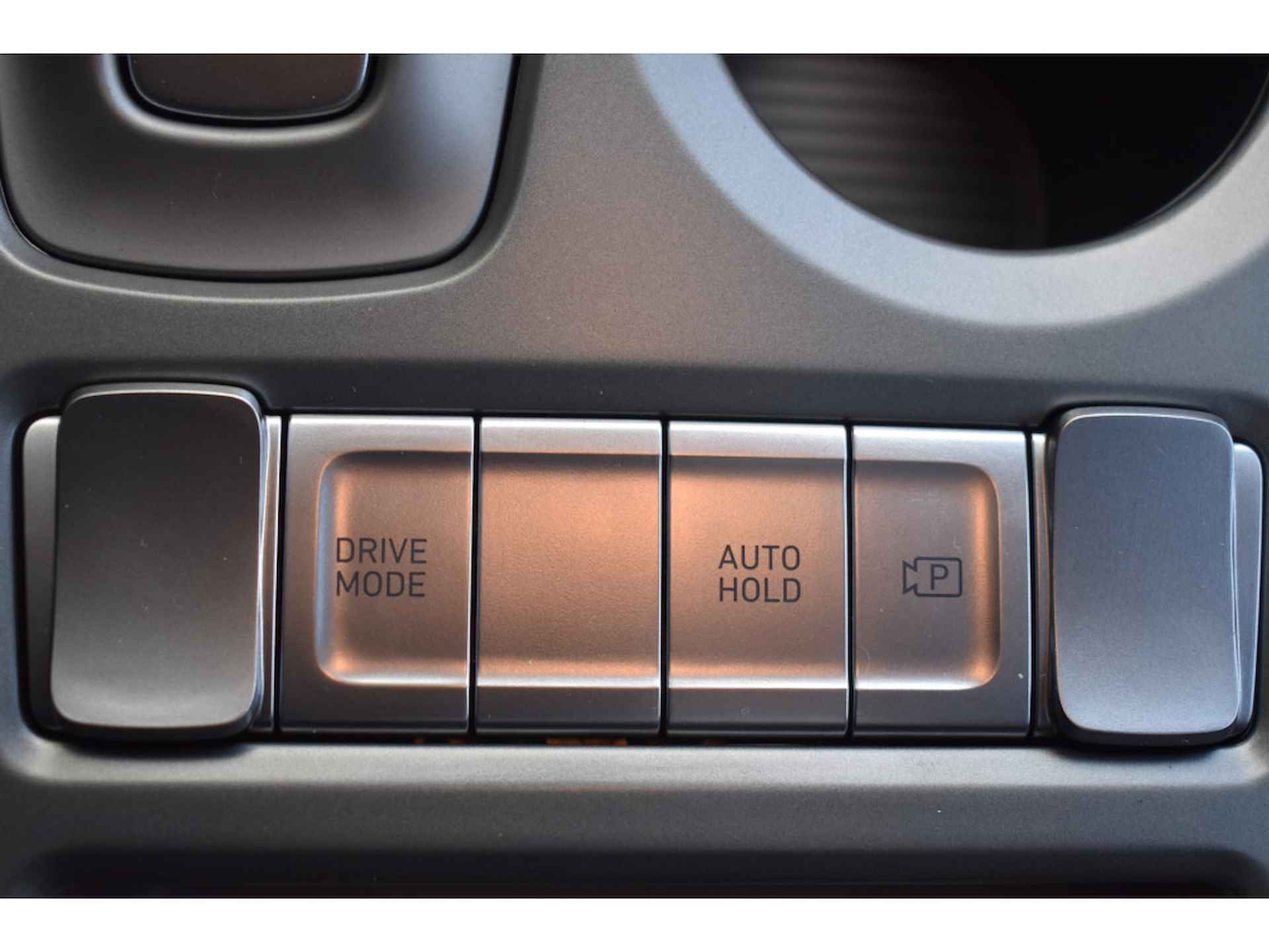 Hyundai KONA EV Fashion 64 kWh EV FASHION 64 KWH VAN € 46.090,00 VOOR € 38.630,- | UIT VOORRAAD LEVERBAAR - 23/29
