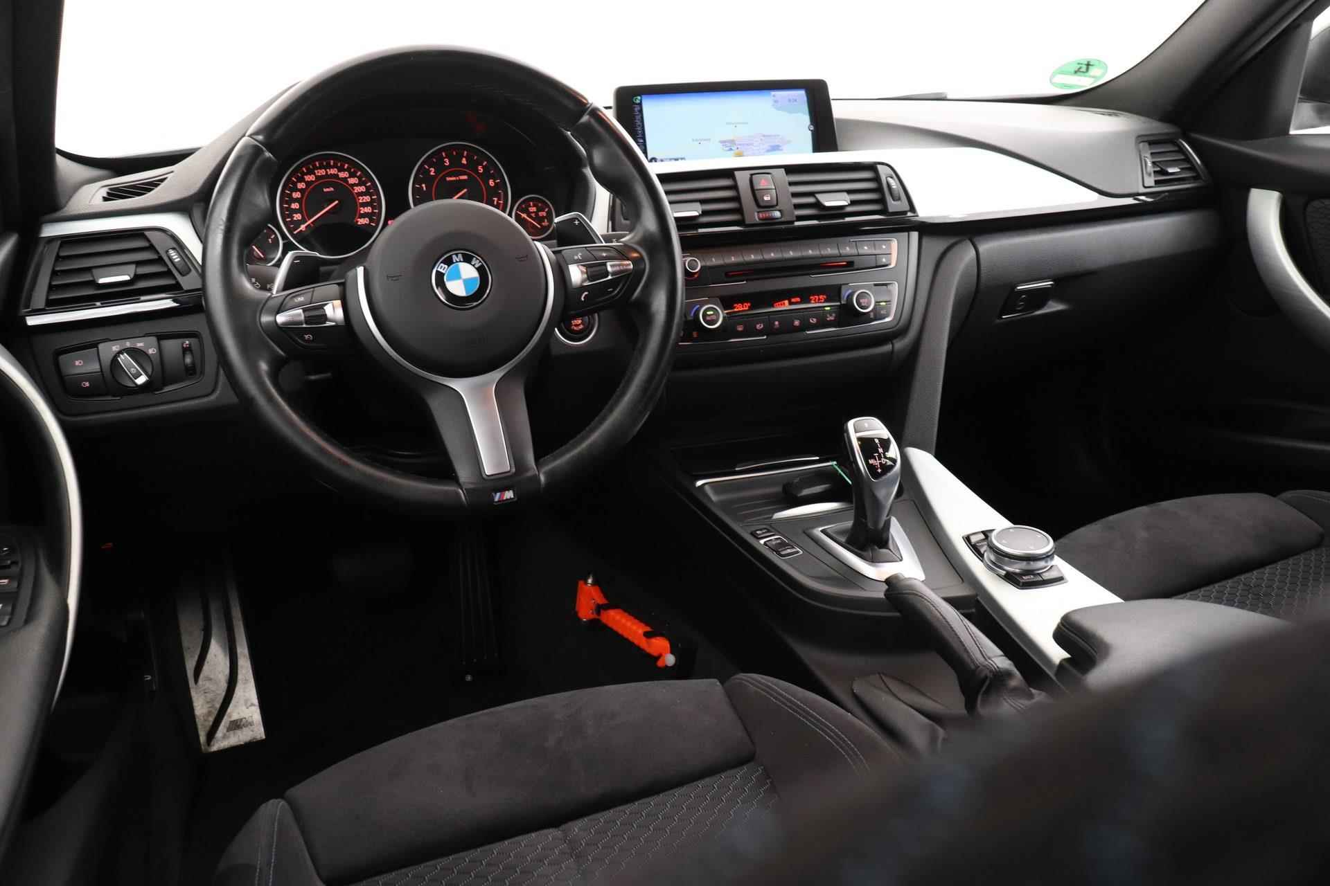 BMW 3-serie Touring 320i Executive M-Sport | Panoramadak | Elek kofferbak | Org NL - 15/40