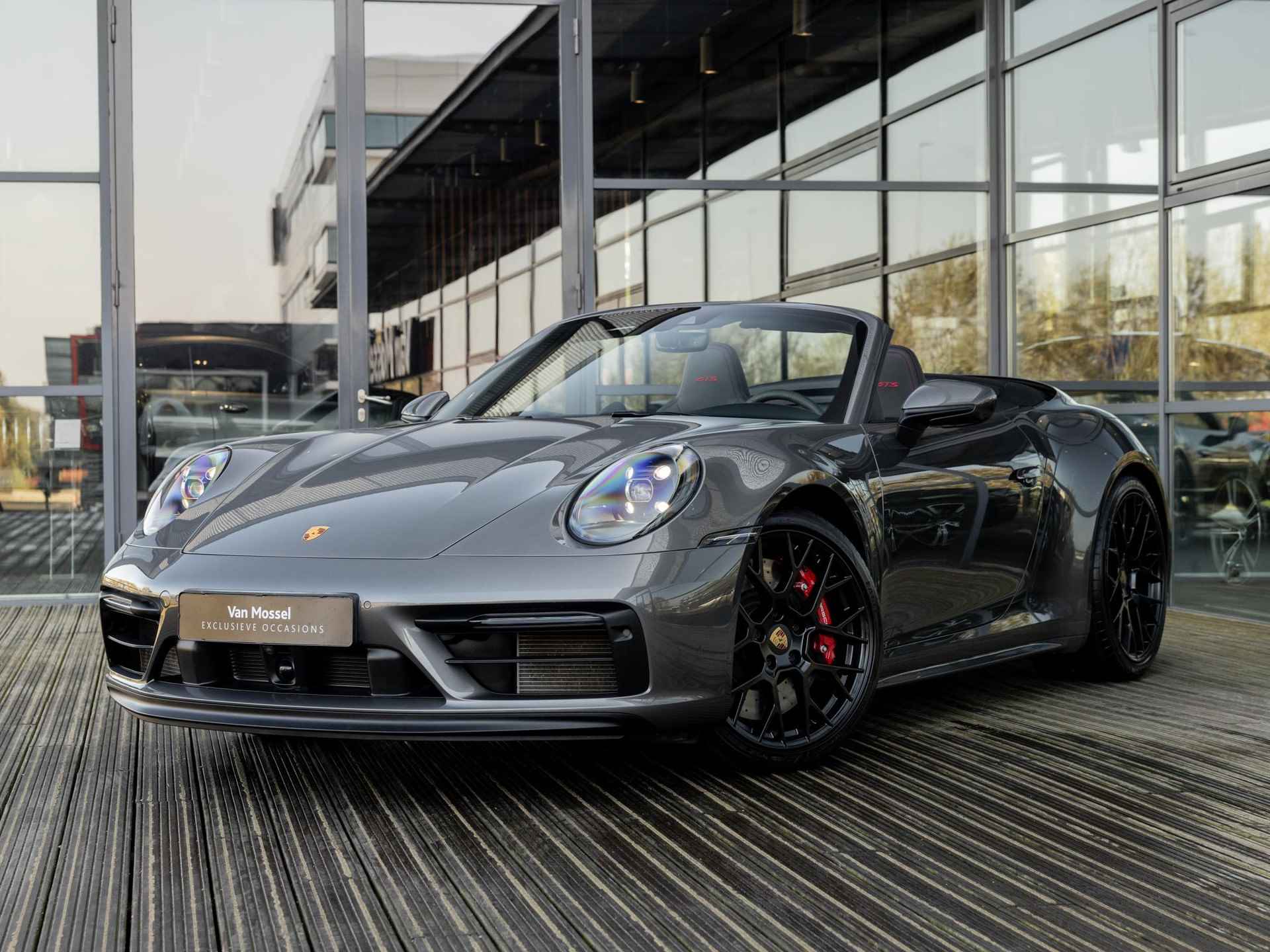 Porsche 911 Cabrio 3.0 Carrera 4 GTS | SPORTDESIGN | SPORTCHRONO | LIFT | BOSE | PASM | SPORTUITLAATSYSTEEM | ADAPTIVE CRUISE CONTROL | KEYLESS | CARBON INTERIEUR | 18-WEG | - 3/69