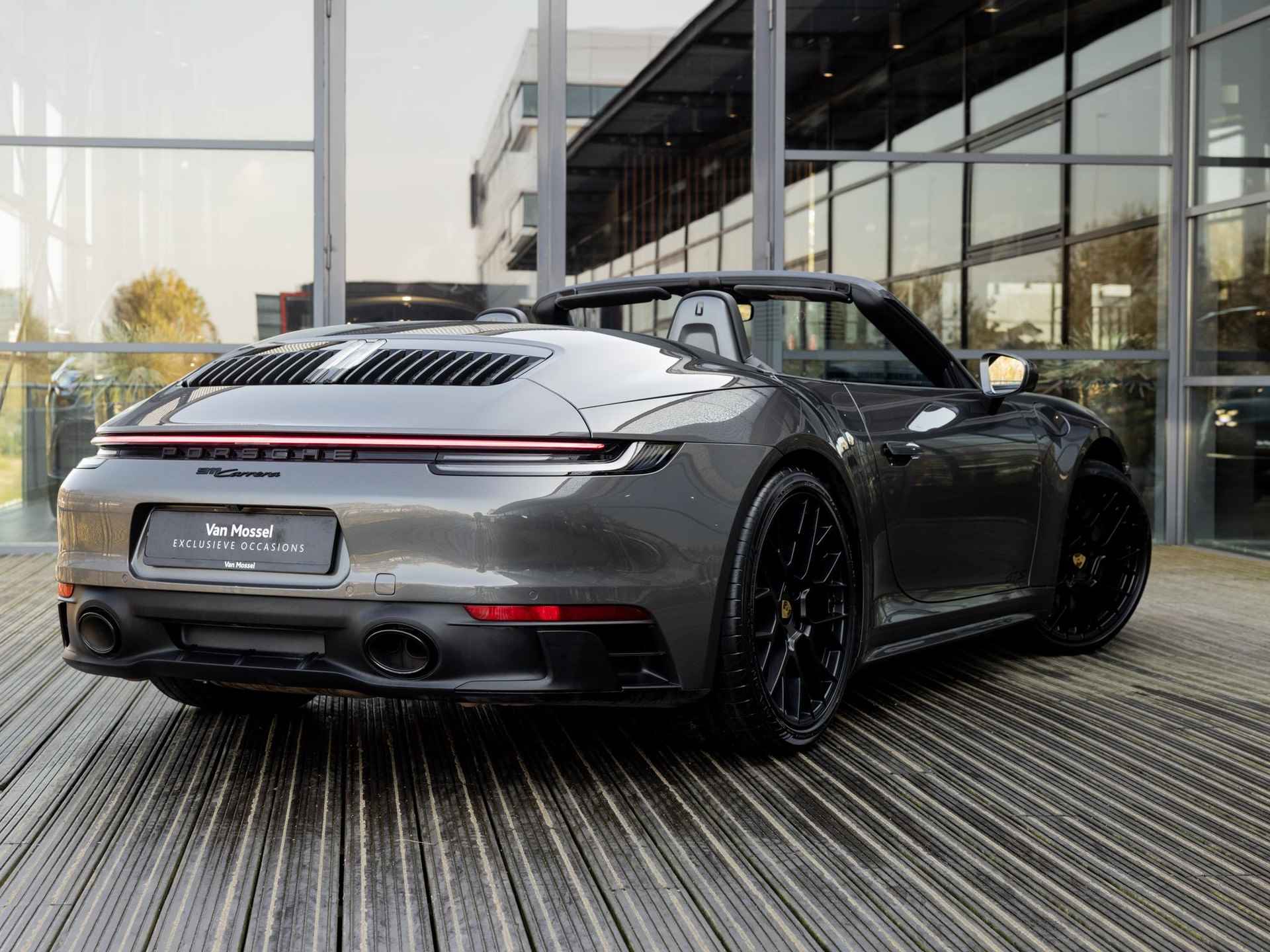 Porsche 911 Cabrio 3.0 Carrera 4 GTS | SPORTDESIGN | SPORTCHRONO | LIFT | BOSE | PASM | SPORTUITLAATSYSTEEM | ADAPTIVE CRUISE CONTROL | KEYLESS | CARBON INTERIEUR | 18-WEG | - 8/69