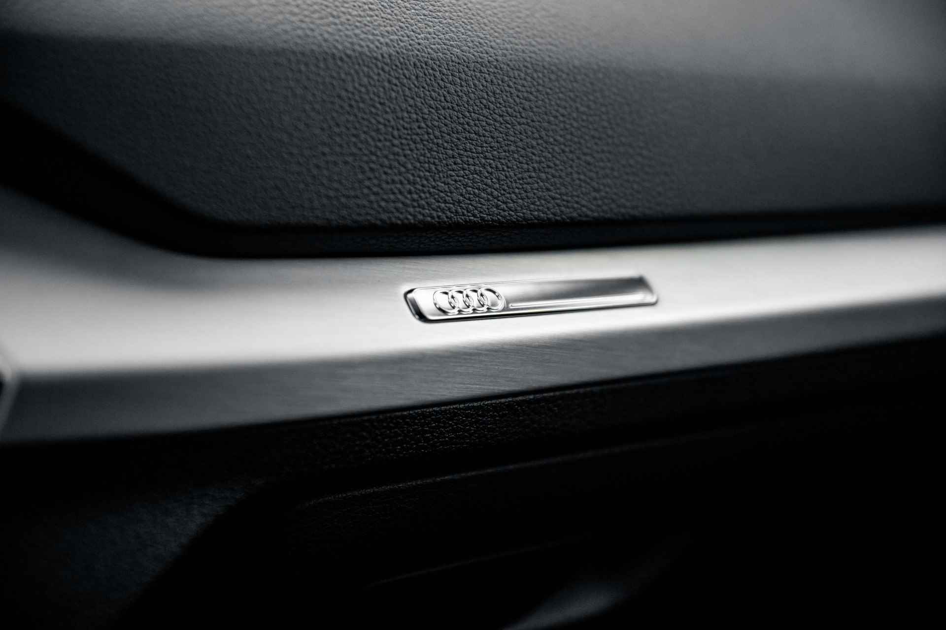 Audi Q2 35 TFSI S Edition | Zwart optiek | Adaptive cruise | Privacy glass - 45/54