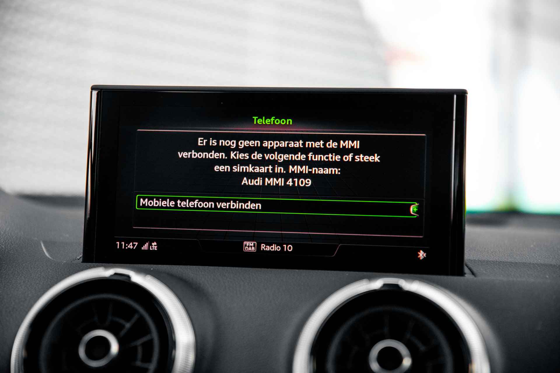 Audi Q2 35 TFSI S Edition | Zwart optiek | Adaptive cruise | Privacy glass - 49/54