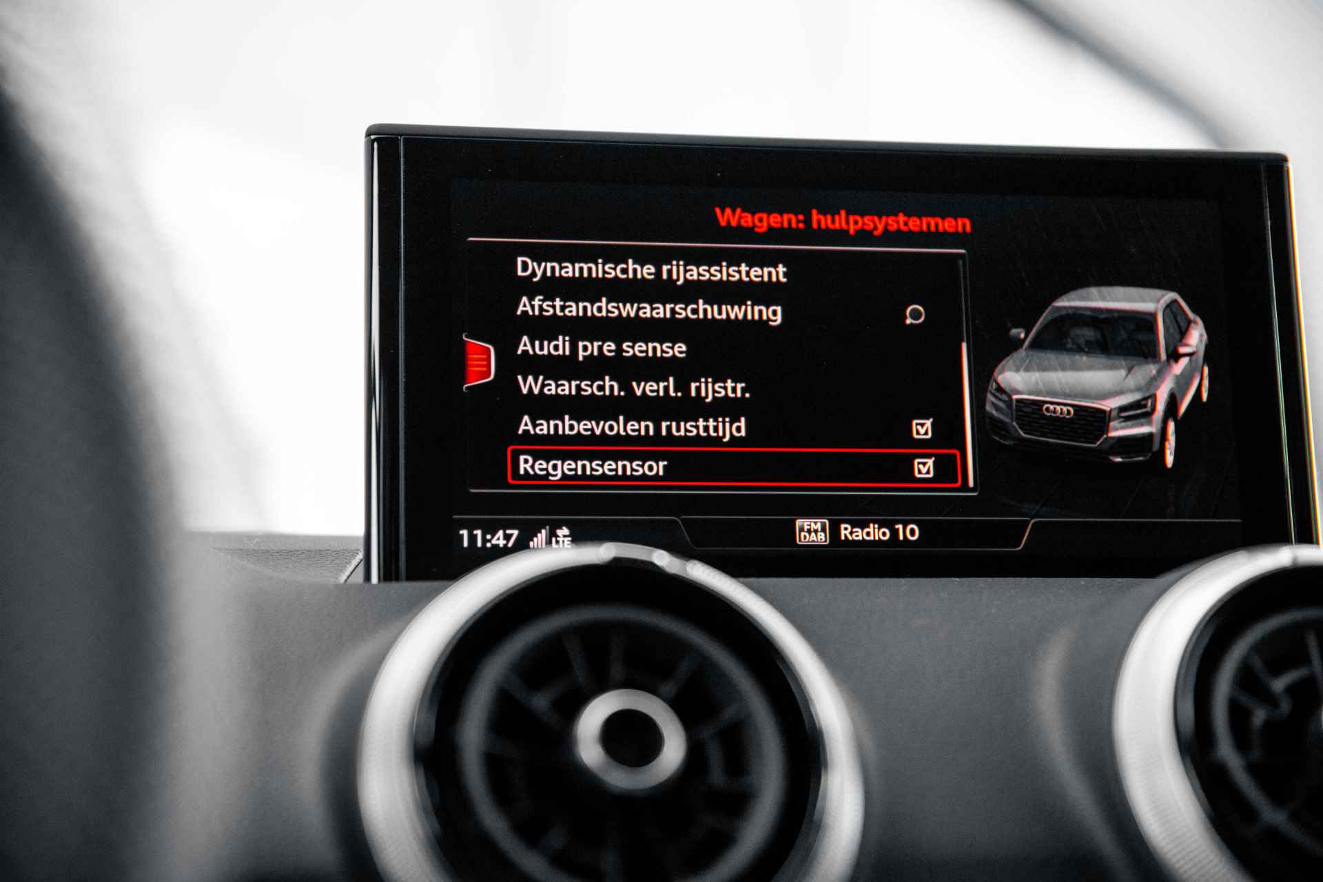 Audi Q2 35 TFSI S Edition | Zwart optiek | Adaptive cruise | Privacy glass - 54/54