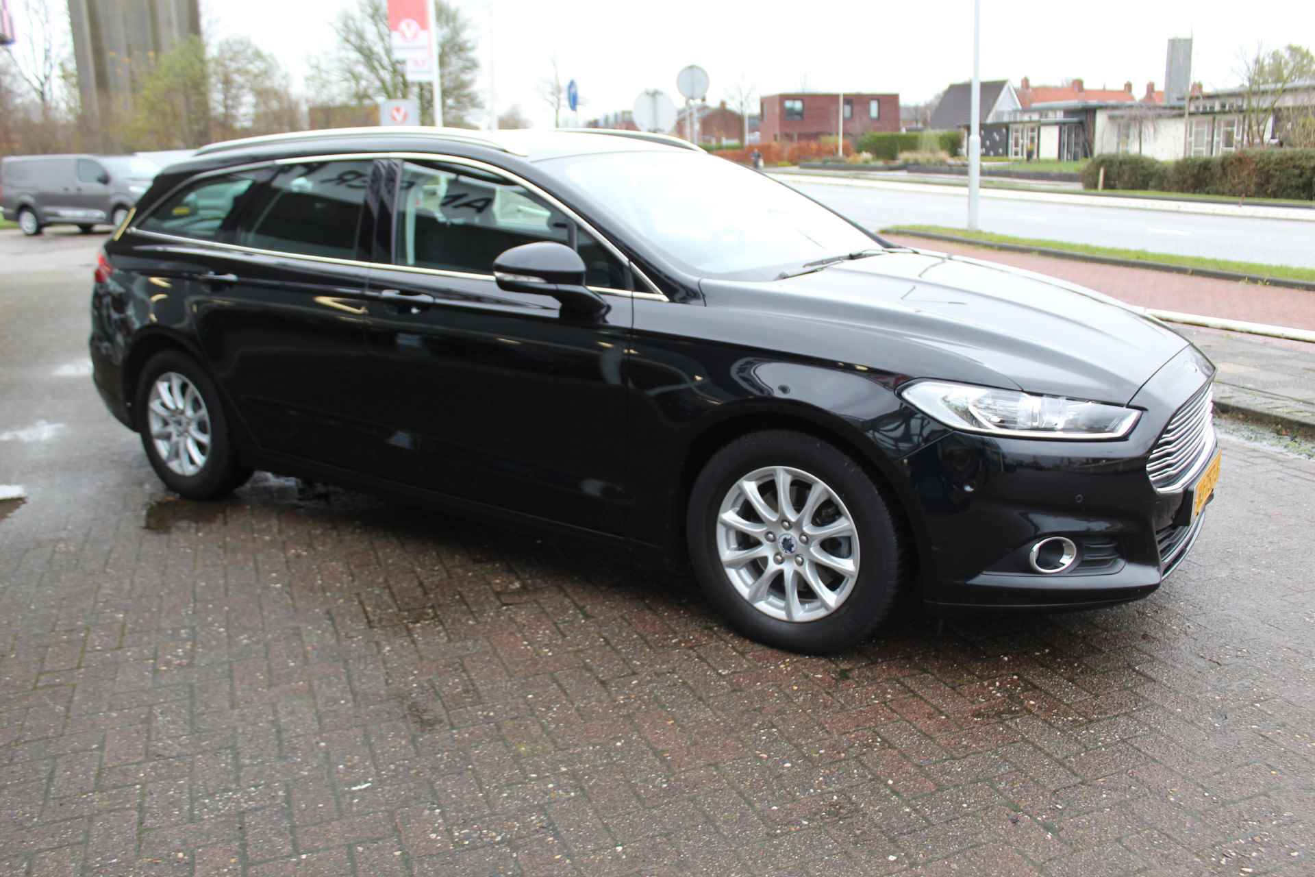 Ford Mondeo Wagon 1.0 EcoBoost Trend , 1e Eigenaar Climate control , Cruise control , Navigatie , Trekhaak Parkeersensoren V+A , Bluetooth , - 42/46