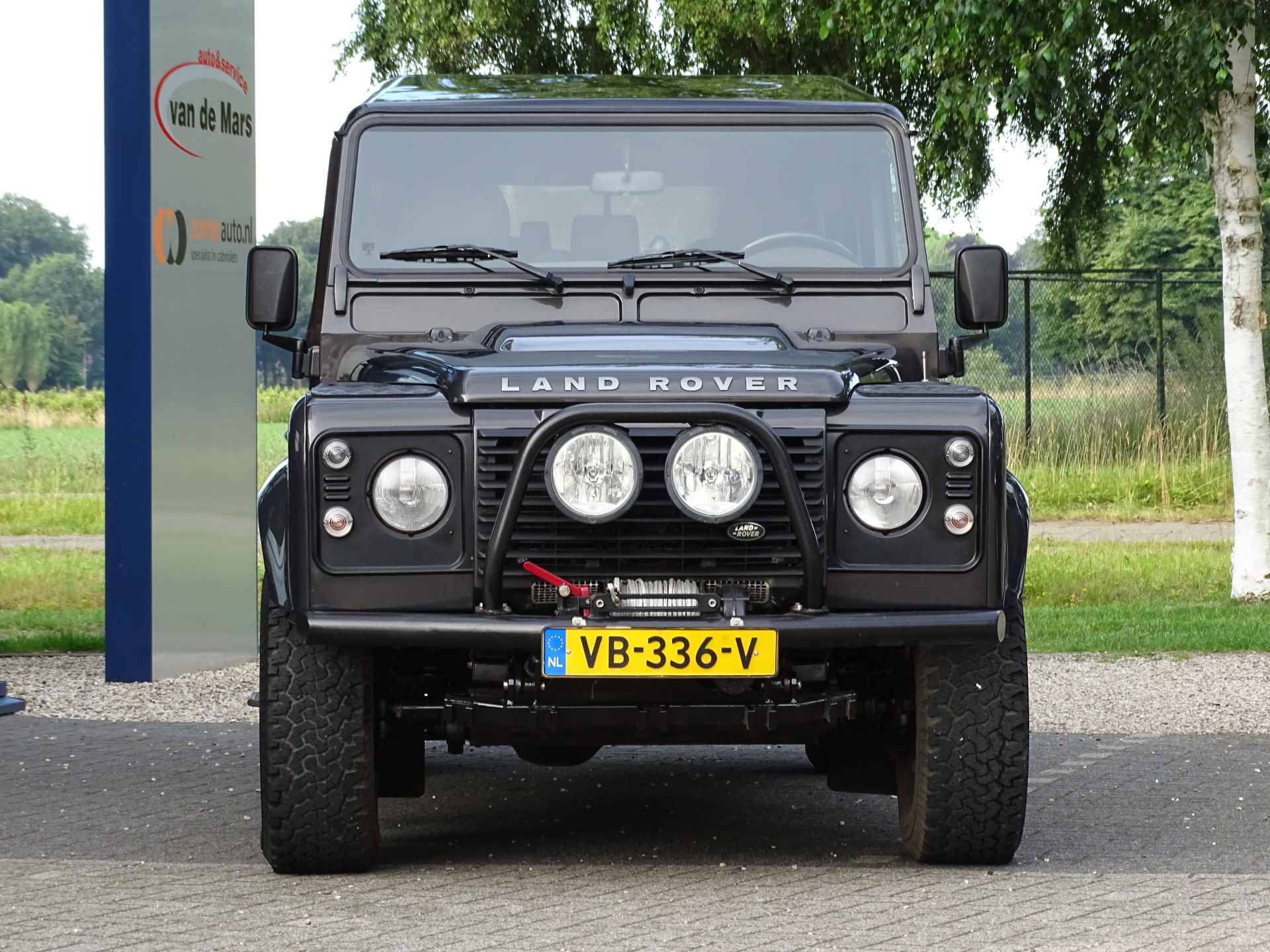 Land Rover Defender 2.2 D 130" S Crew Cab - 4/45