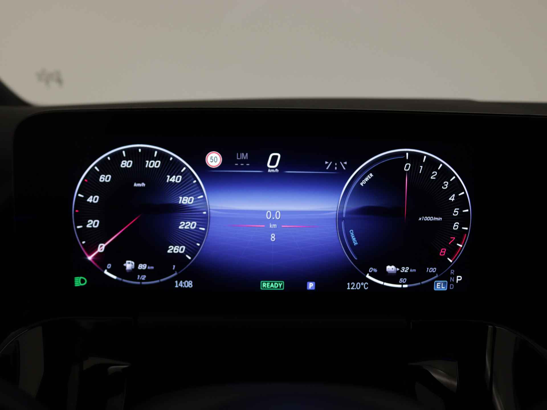 Mercedes-Benz B-Klasse 250 e AMG Line | Nightpakket | Premium pakket | USB-pakket plus | EASY PACK achterklep | Keyless-Go comfortpakket | Dodehoekassistent | Parkeerpakket met achteruitrijcamera | MBUX augmented reality voor navigatie | - 9/36