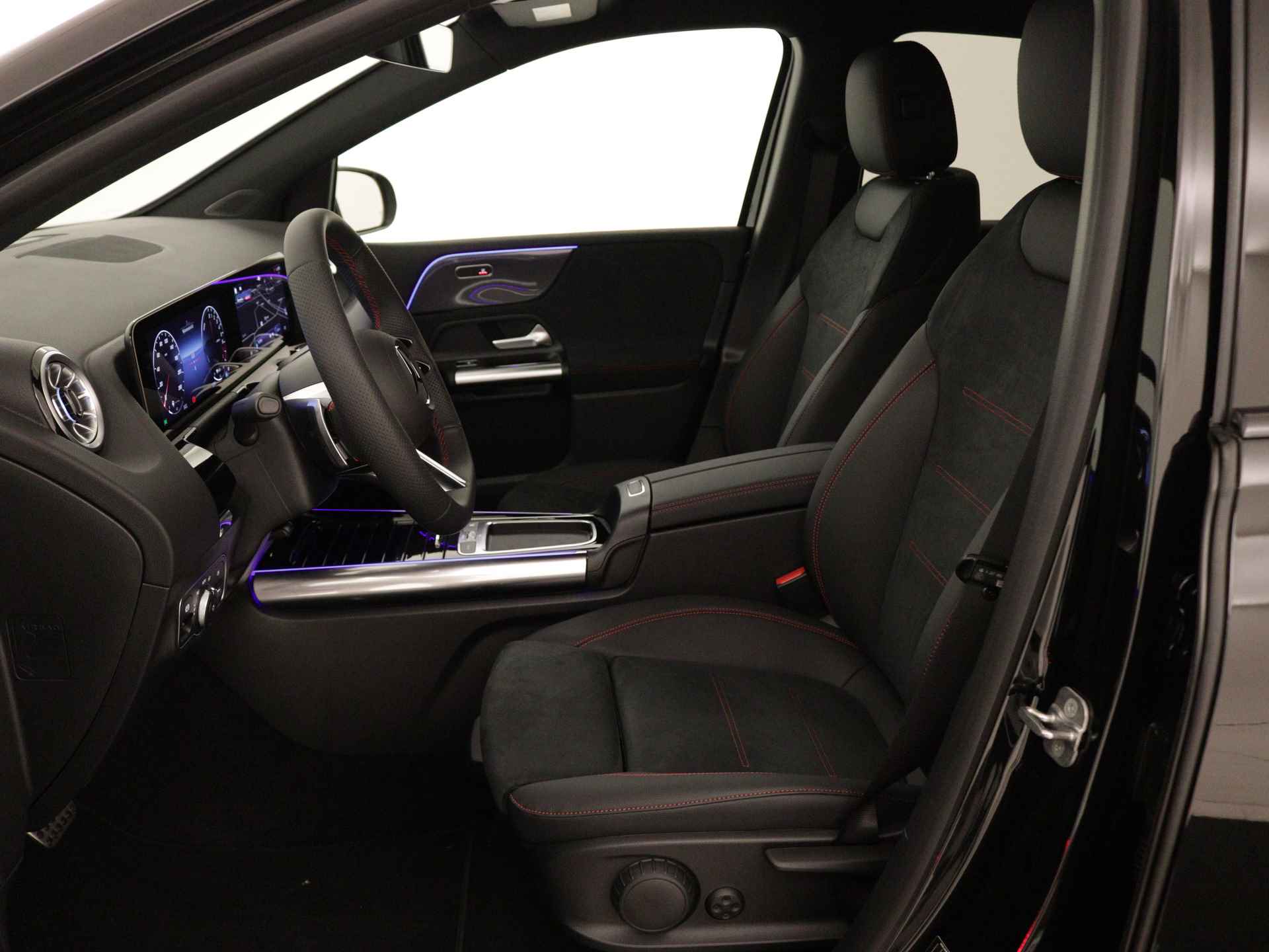 Mercedes-Benz B-Klasse 250 e AMG Line | Nightpakket | Premium pakket | USB-pakket plus | EASY PACK achterklep | Keyless-Go comfortpakket | Dodehoekassistent | Parkeerpakket met achteruitrijcamera | MBUX augmented reality voor navigatie | - 15/36
