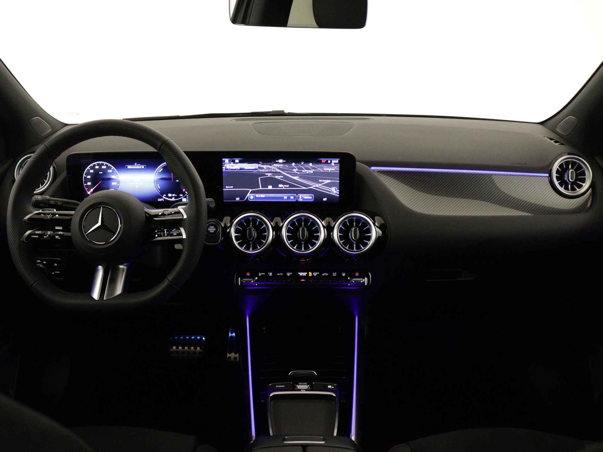 Mercedes-Benz B-Klasse 250 e AMG Line | Nightpakket | Premium pakket | USB-pakket plus | EASY PACK achterklep | Keyless-Go comfortpakket | Dodehoekassistent | Parkeerpakket met achteruitrijcamera | MBUX augmented reality voor navigatie | - 25/36