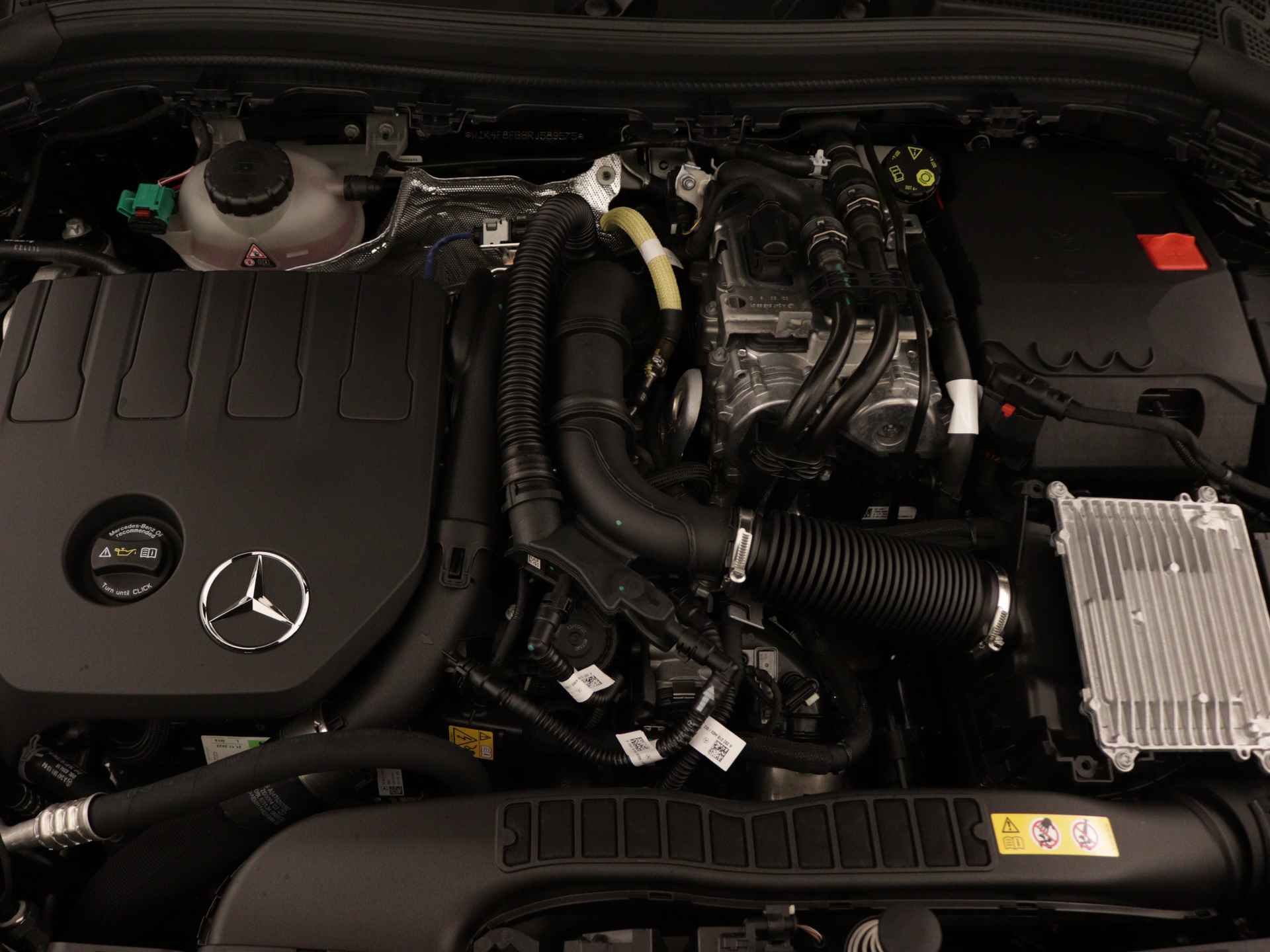Mercedes-Benz B-Klasse 250 e AMG Line | Nightpakket | Premium pakket | USB-pakket plus | EASY PACK achterklep | Keyless-Go comfortpakket | Dodehoekassistent | Parkeerpakket met achteruitrijcamera | MBUX augmented reality voor navigatie | - 36/36