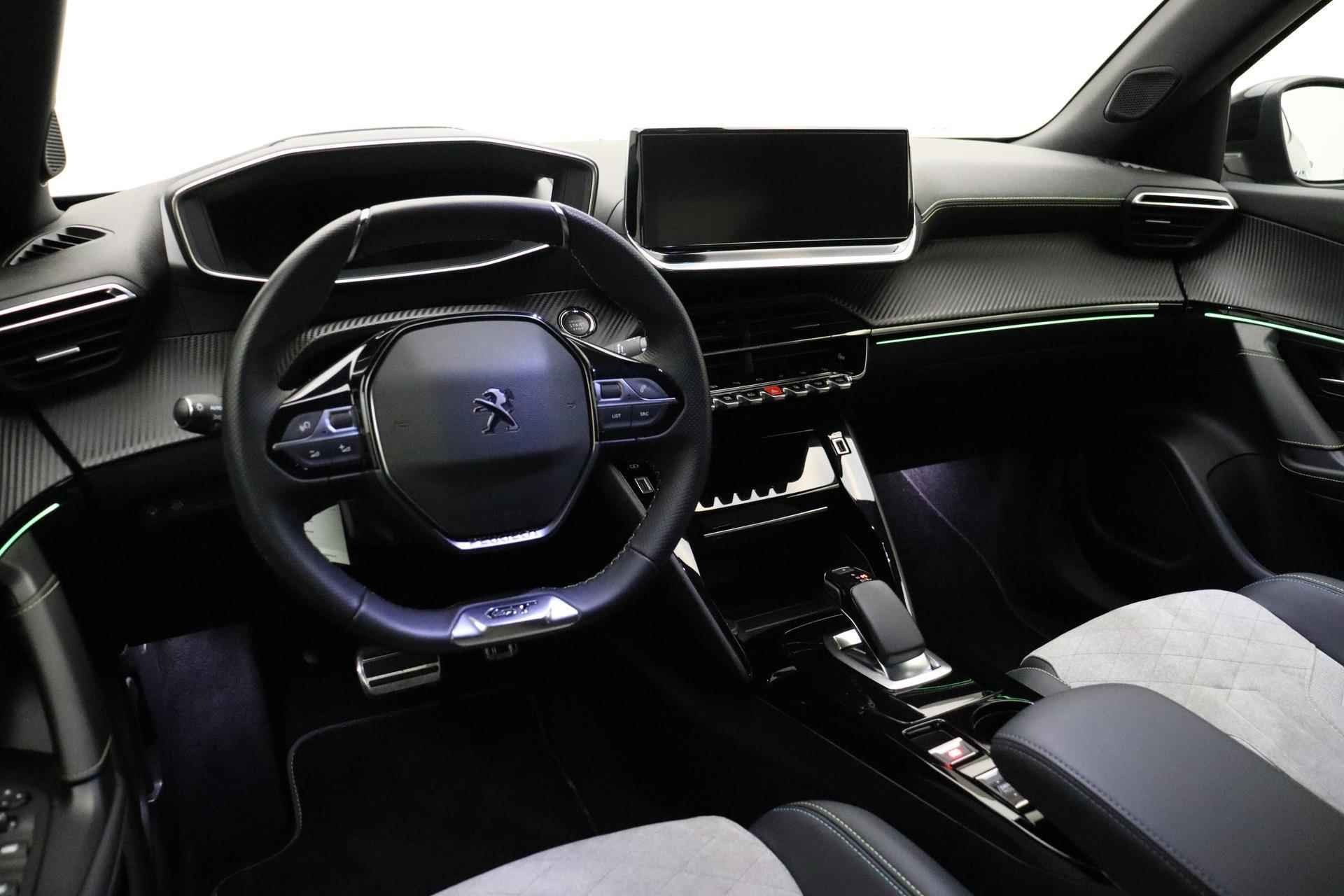 Peugeot e-2008 EV GT Pack 50 kWh | 3-Fase | 12% Bijtelling | Adaptive Cruise | 3D Cockpit | 10" Touchscreen | - 4/35