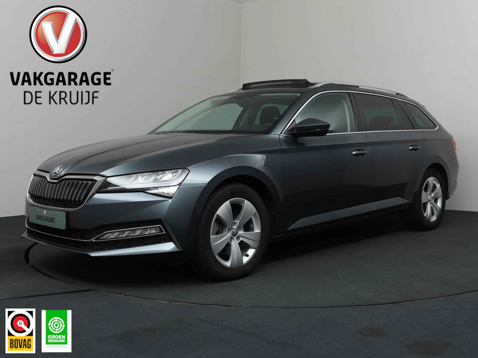 Skoda Superb Combi 1.4 TSI iV Business Edition PHEV Panodak | Virtual Cockpit | Camera