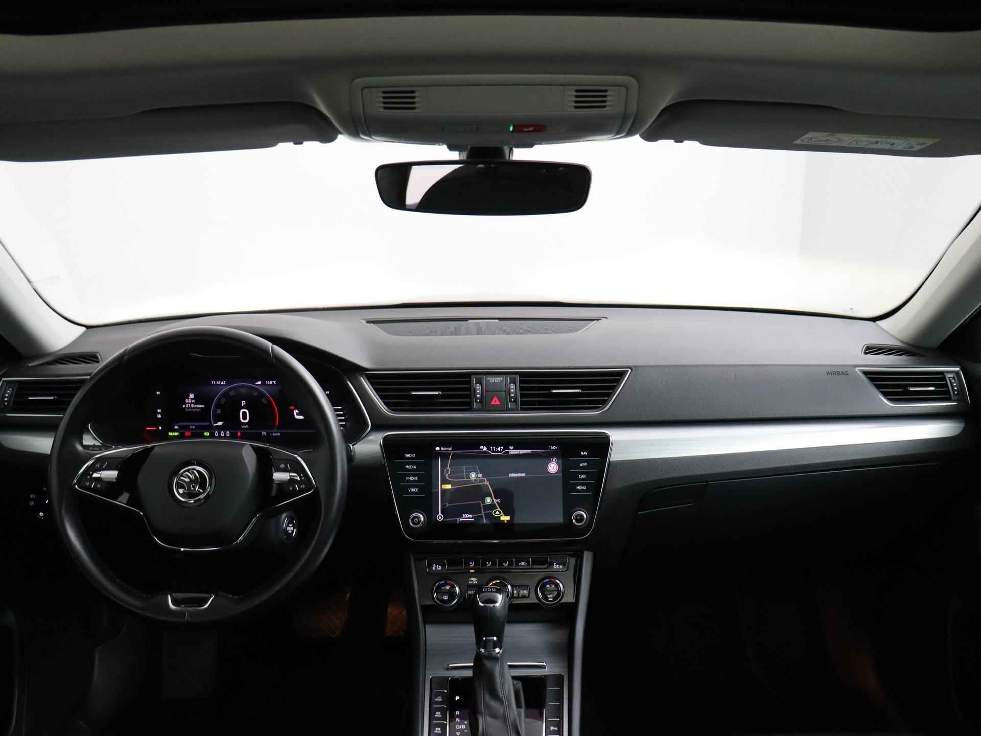 Skoda Superb Combi 1.4 TSI iV Business Edition PHEV Panodak | Virtual Cockpit | Camera - 3/38