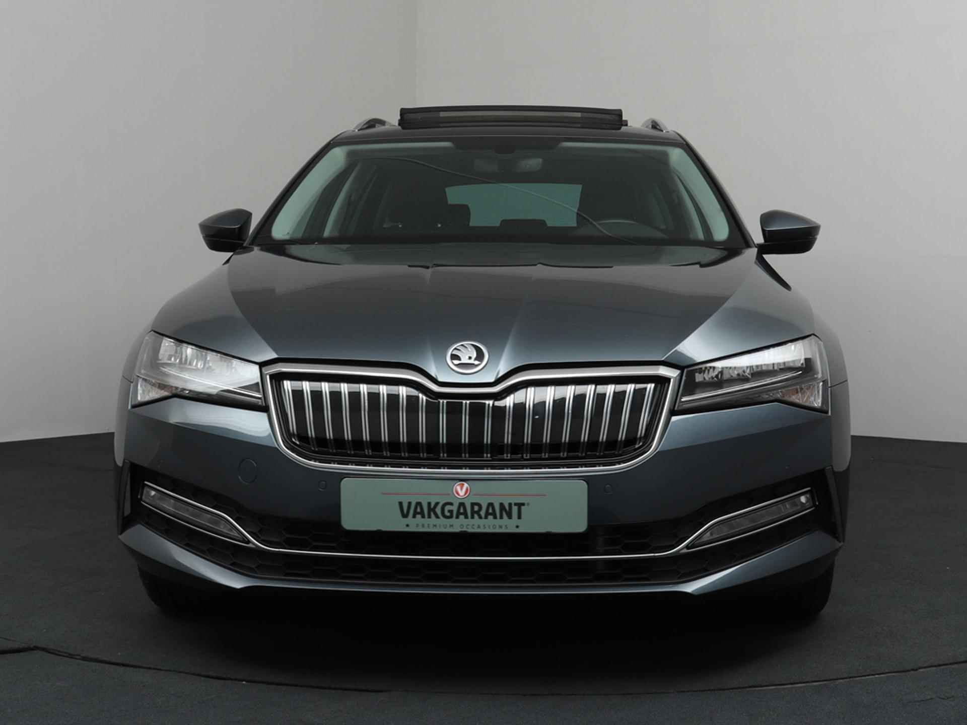 Skoda Superb Combi 1.4 TSI iV Business Edition PHEV Panodak | Virtual Cockpit | Camera - 22/38