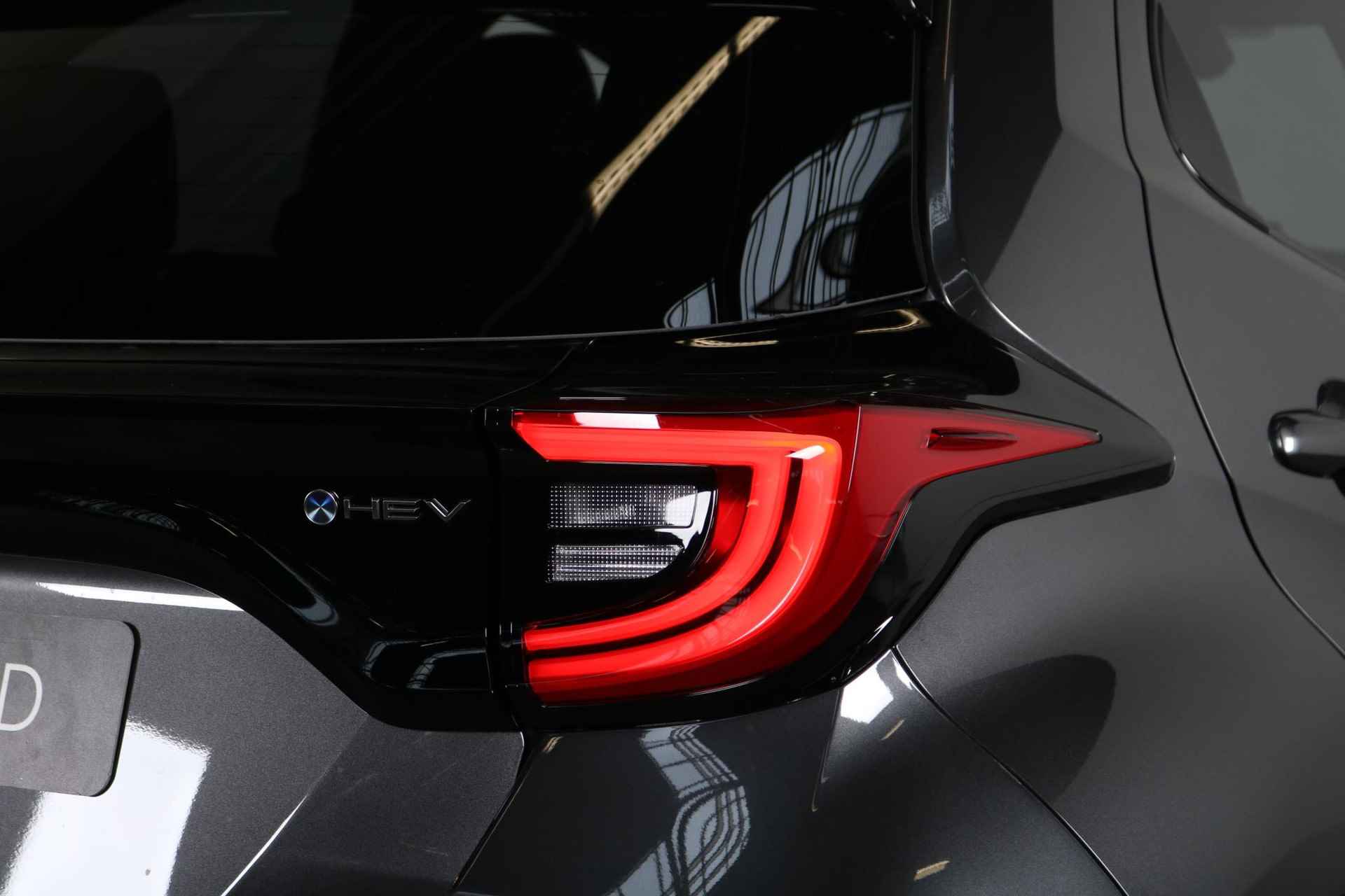 Toyota Yaris Hybrid 130 Executive, Panorama-dak, €1500 voordeel , NIEUW. DIRECT LEVERBAAR! - 4/41