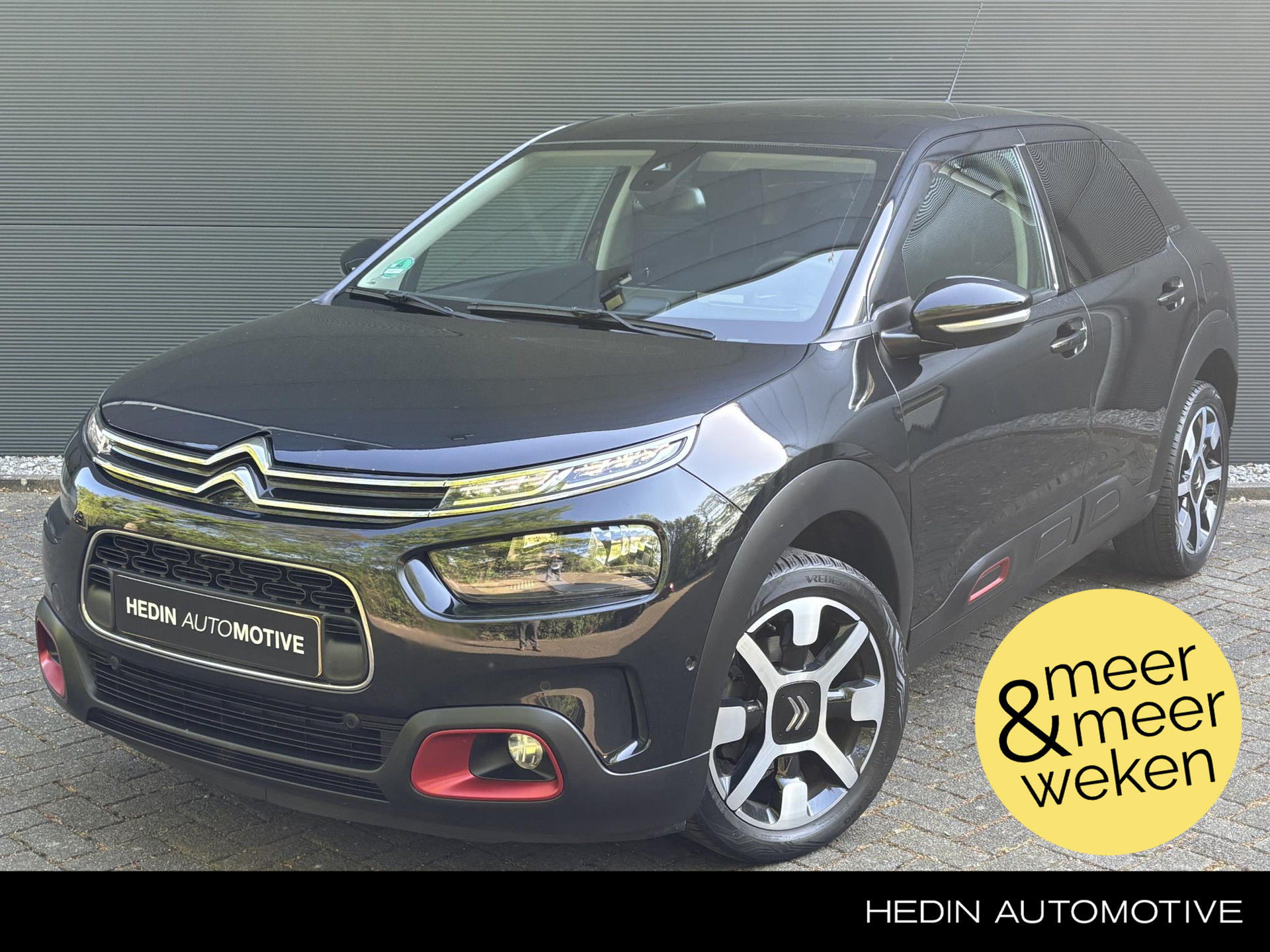 Citroen C4 Cactus 1.2 PureTech Business Plus | 130pk | Panoramadak | Trekhaak | Parkeersensoren voor + achter | Navigatie