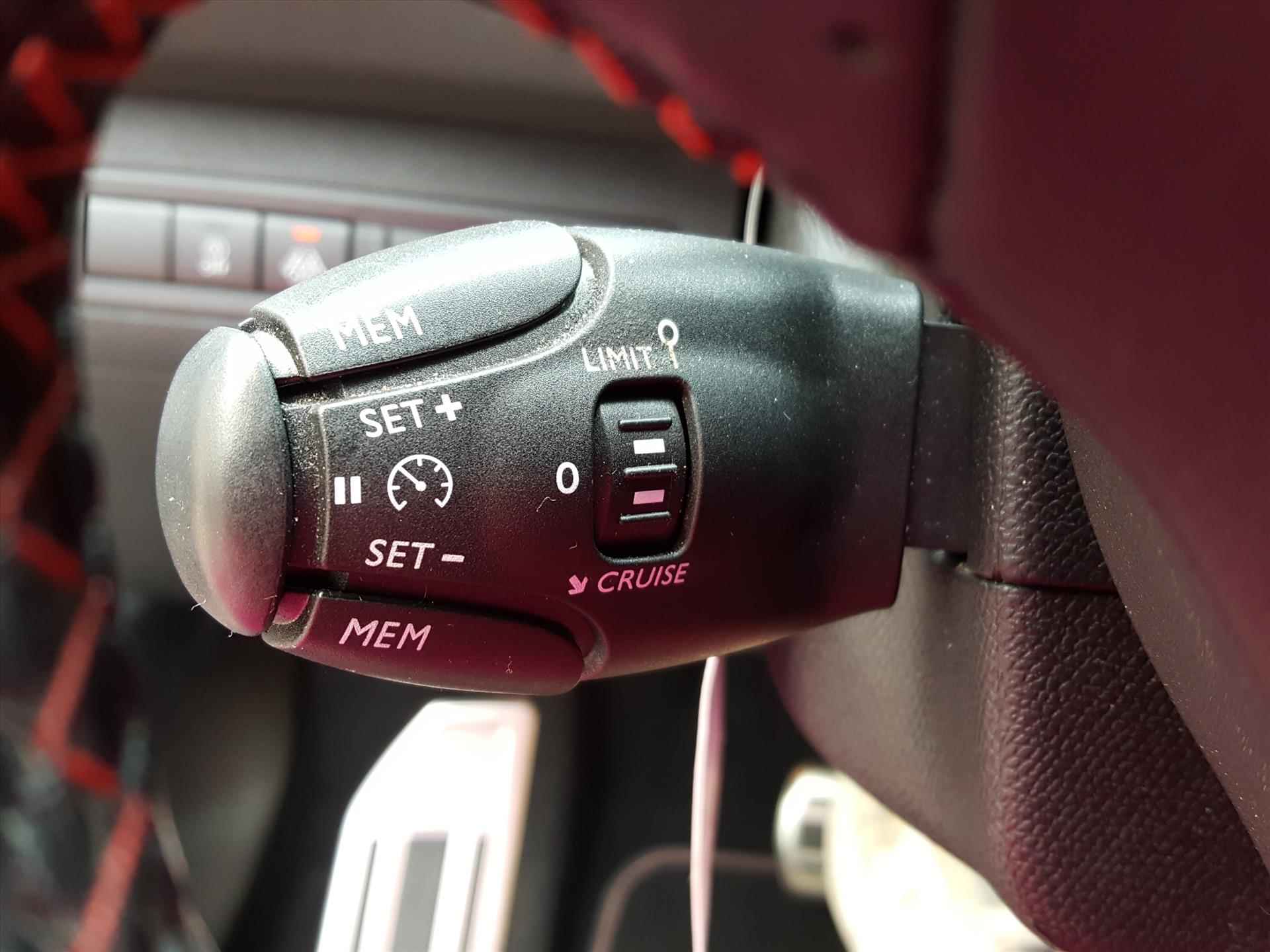 PEUGEOT 308 GT-Line 1.2 PT-130pk AUTOMAAT(eat6) Navigatie+Dab+| DriverSportPack&Assist1|Clima | Parkhulp v+a+camera | KEYLESS | Panoramadak | LM-velgen 18'' | BT - 18/52