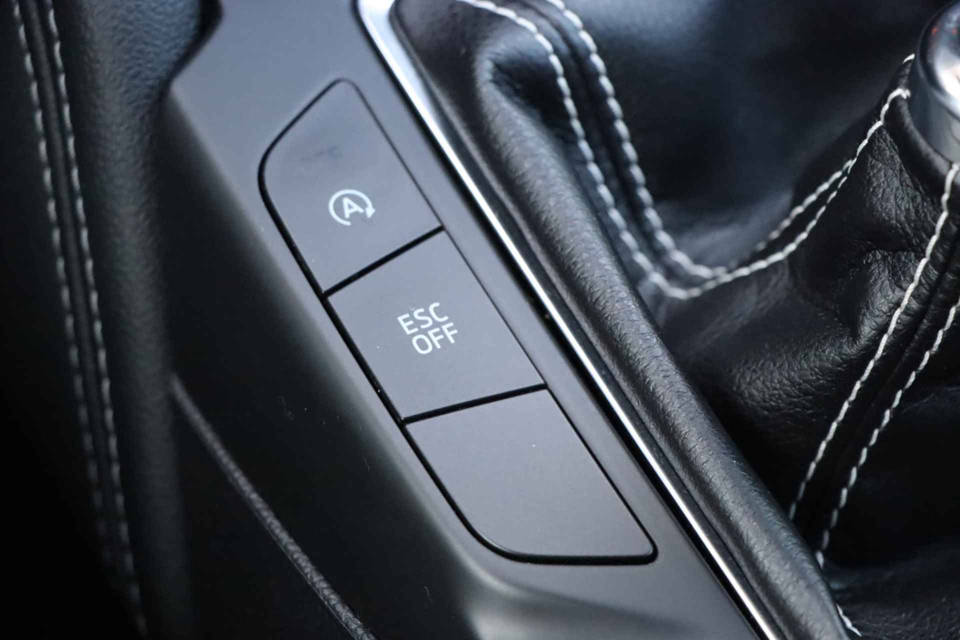 Ford Focus 2.0 Ecoblue ST-3 | Winter Pack | Adaptieve Led koplampen |  Afneembare Trekhaak | Electrische bestuurdersstoel | B & O Audio Systeem | - 21/33