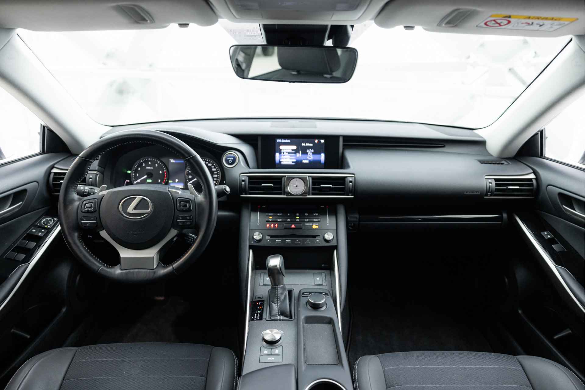 Lexus IS 300h Hybrid Business Line | Adaptive Cruise Control | Stoelverwarming | Parkeersensoren | - 6/63