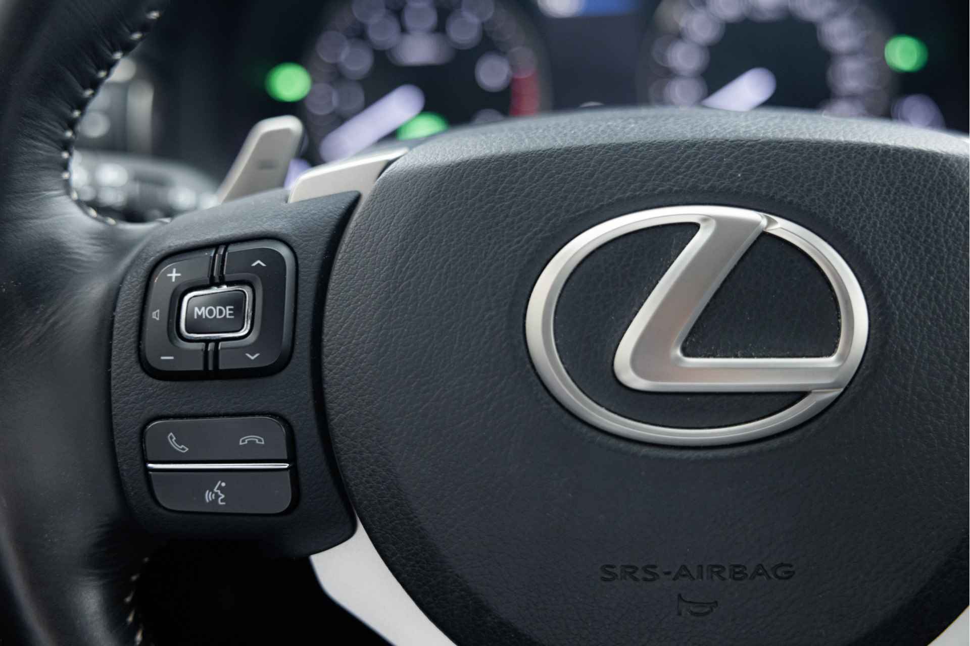 Lexus IS 300h Hybrid Business Line | Adaptive Cruise Control | Stoelverwarming | Parkeersensoren | - 19/63