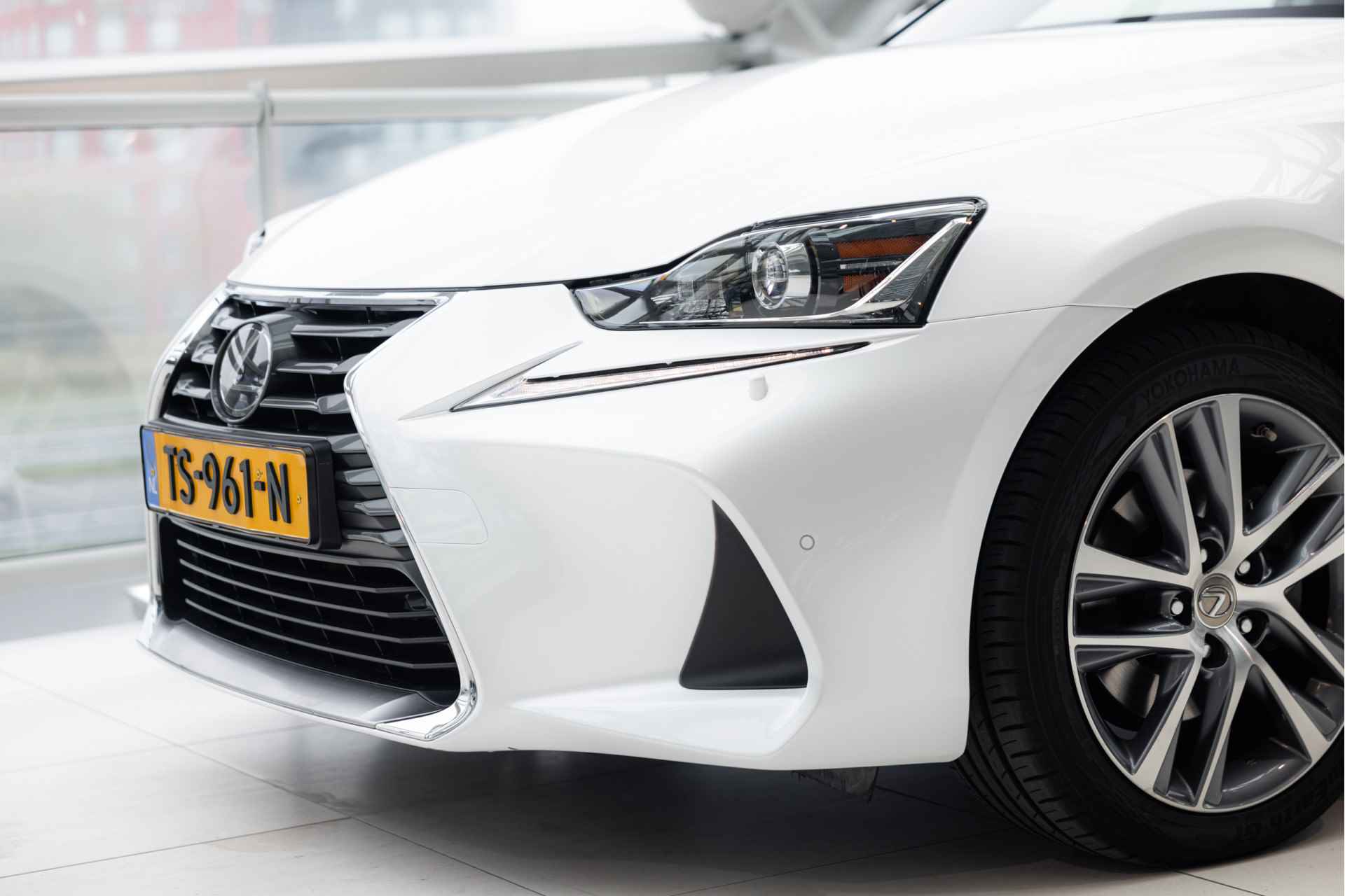 Lexus IS 300h Hybrid Business Line | Adaptive Cruise Control | Stoelverwarming | Parkeersensoren | - 47/63