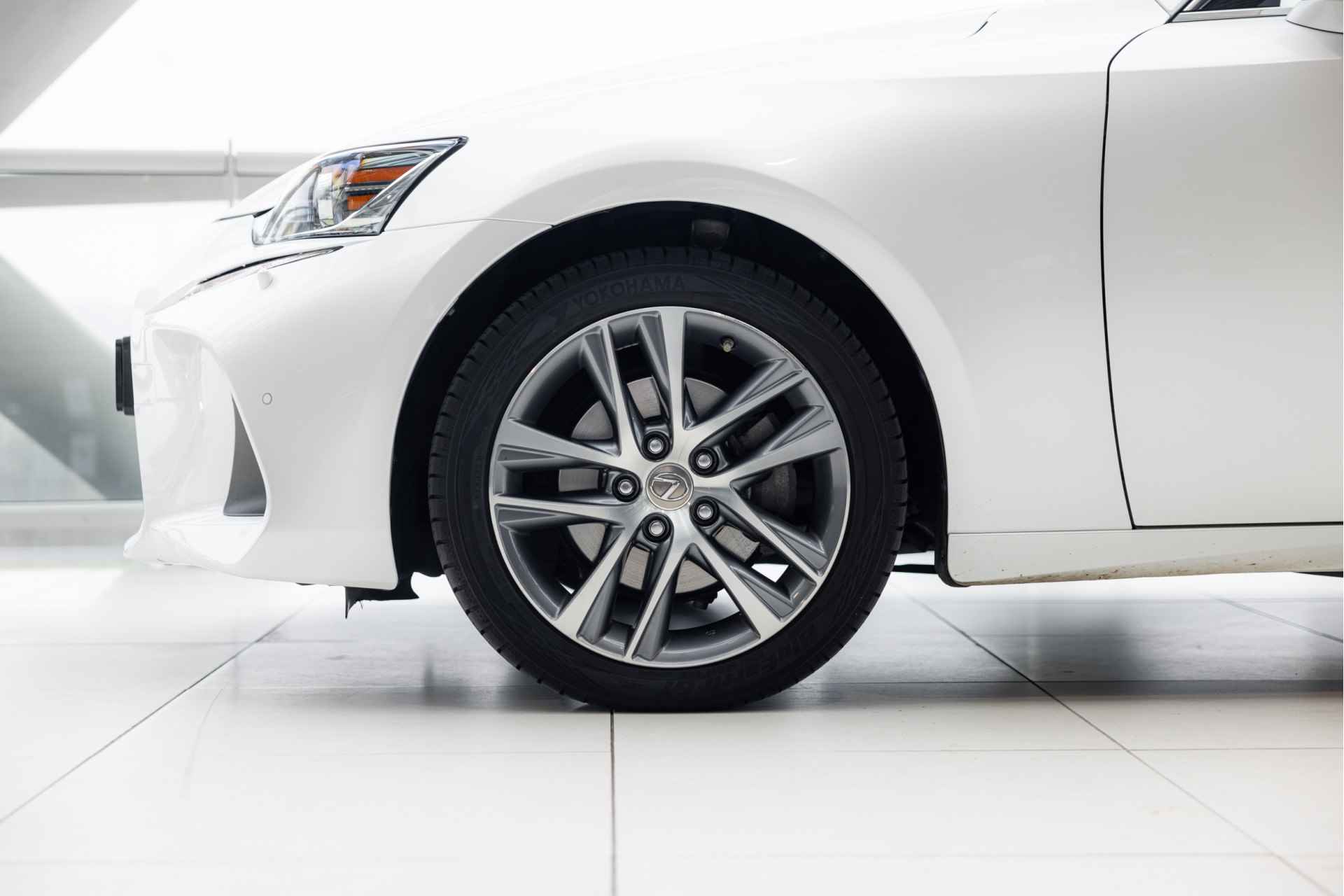 Lexus IS 300h Hybrid Business Line | Adaptive Cruise Control | Stoelverwarming | Parkeersensoren | - 49/63