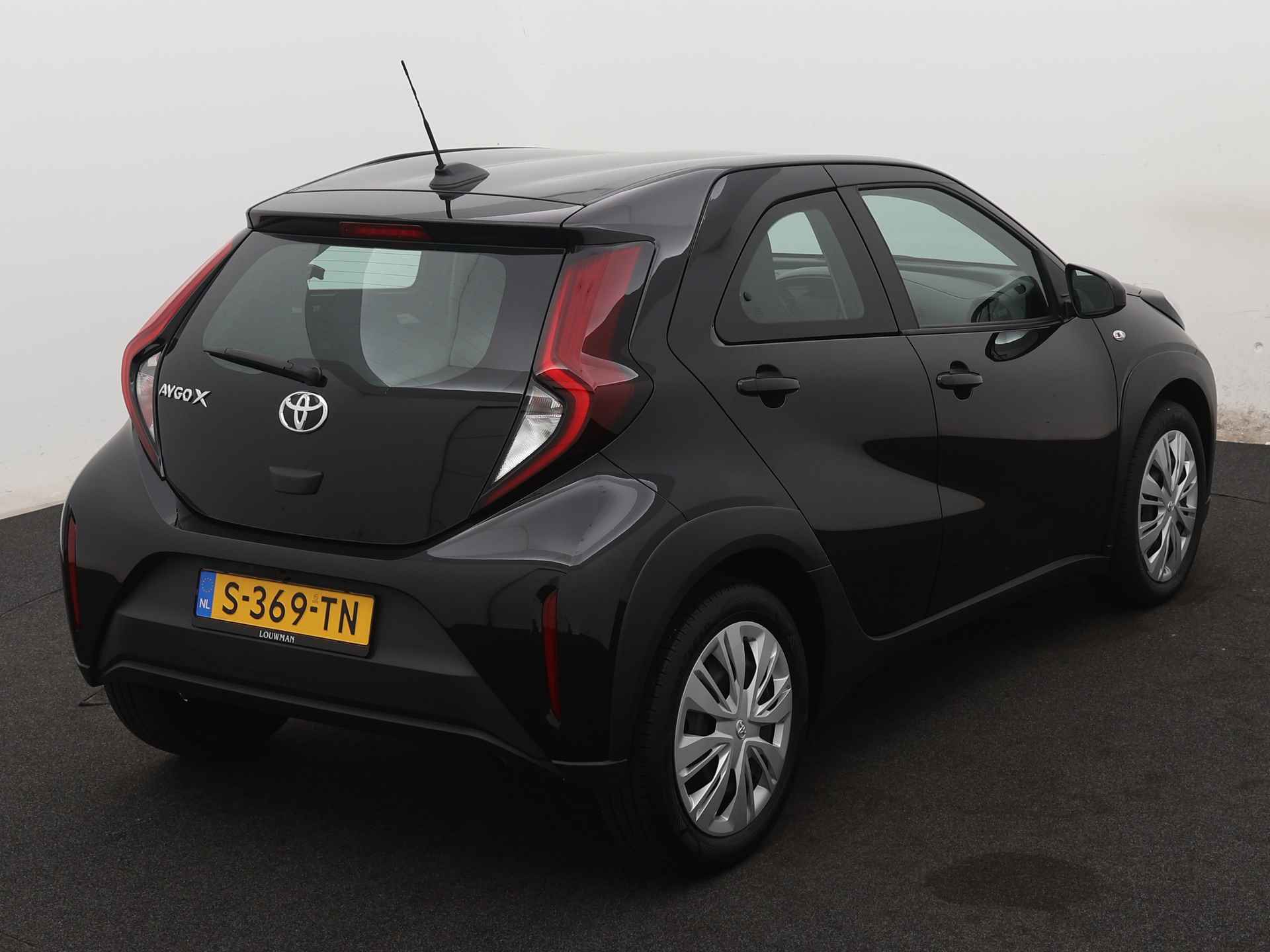 Toyota Aygo X 1.0 VVT-i MT play | Apple CarPlay | Camera | - 18/44