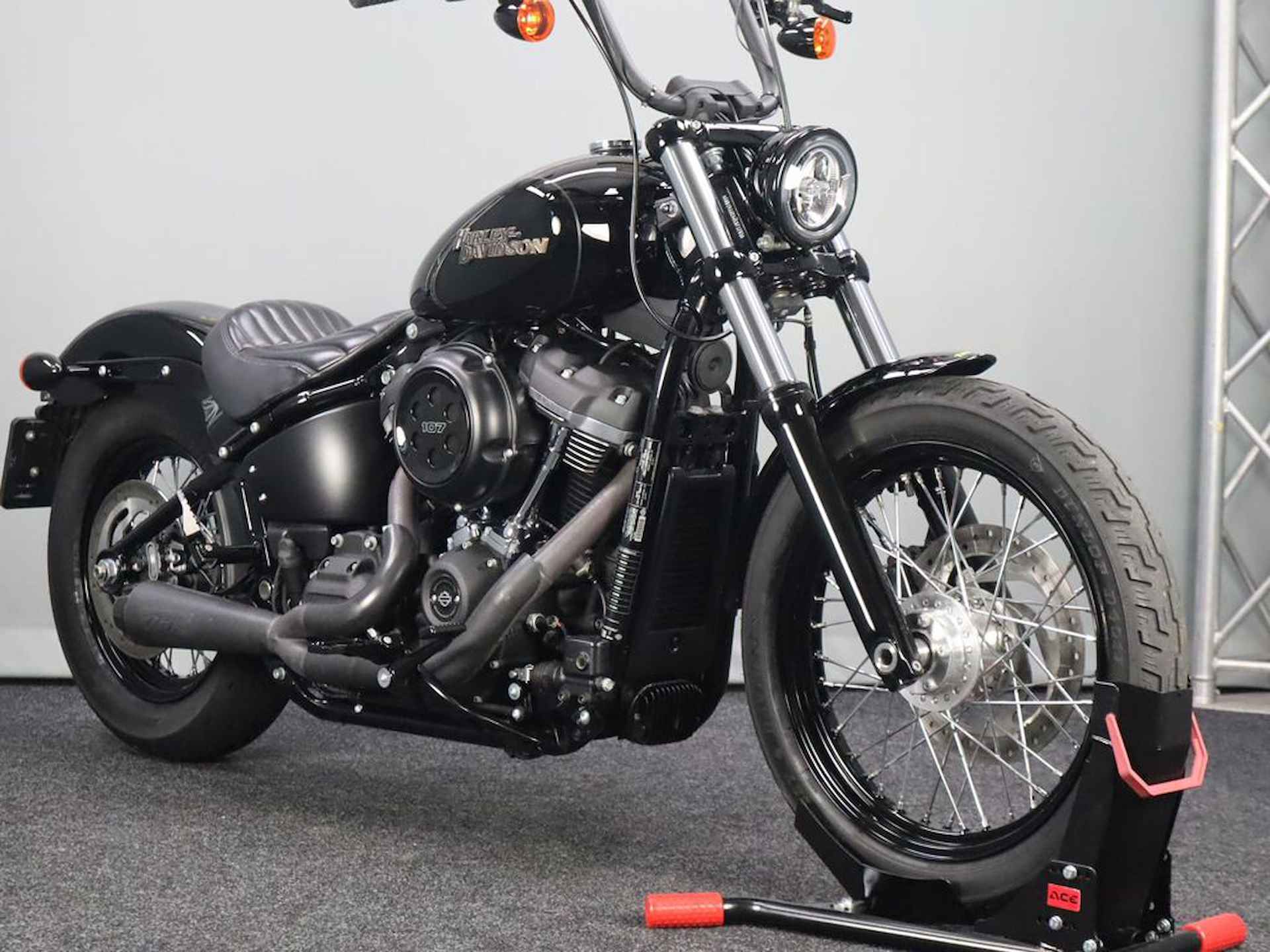 Harley Davidson STREET BOB FXDB - 3/12