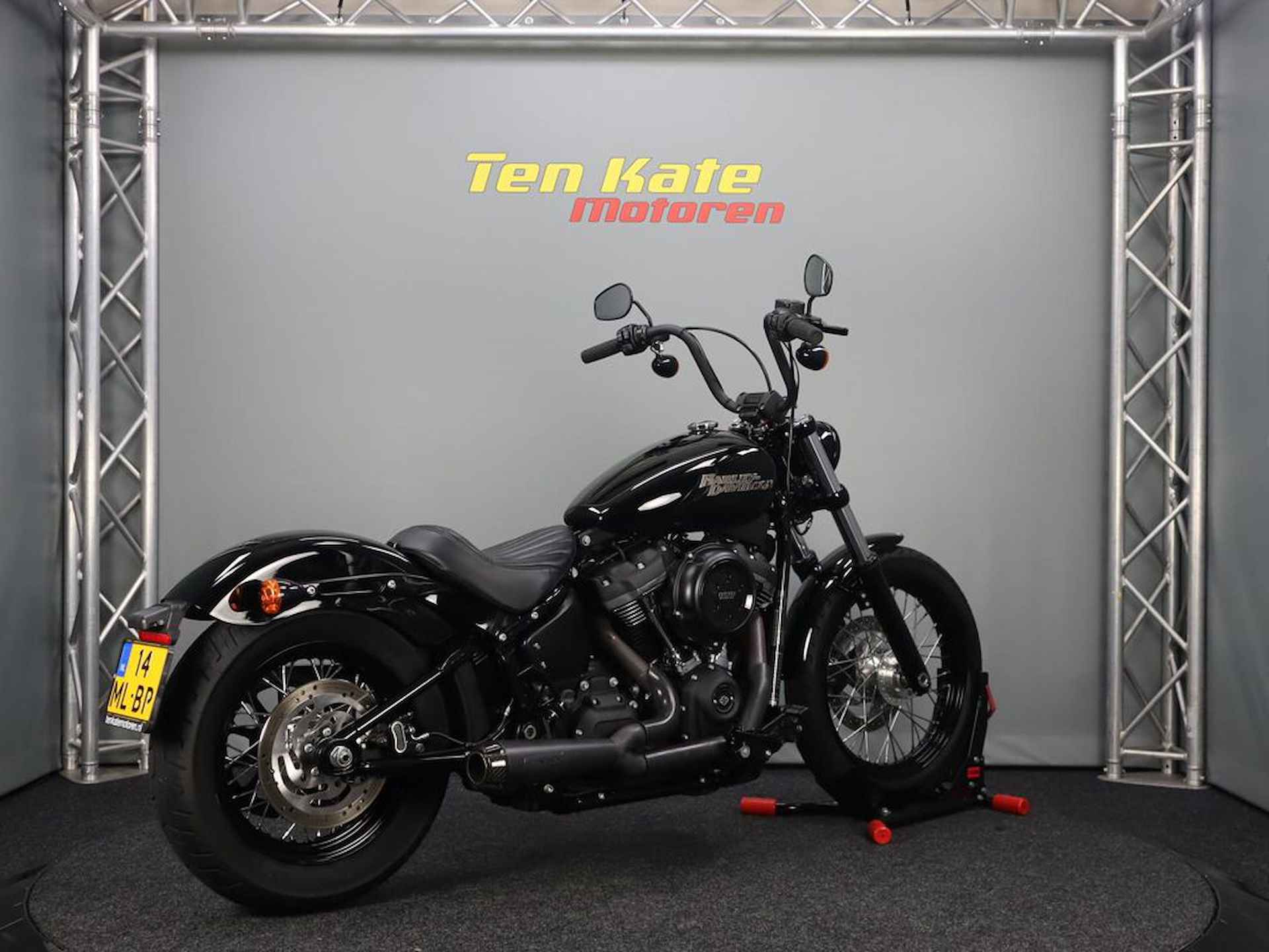 Harley Davidson STREET BOB FXDB - 10/12