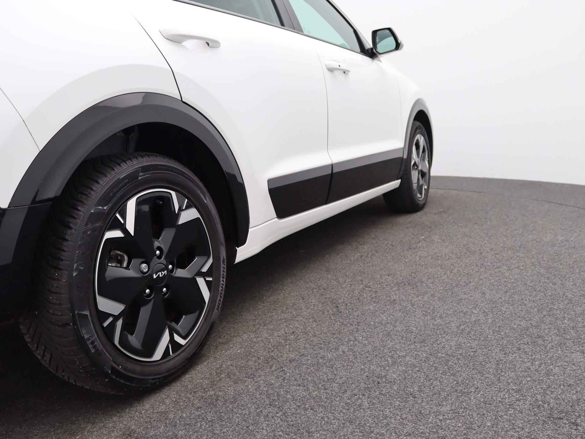 Kia Niro EV DynamicLine 64.8 kWh | 3-fase 11KW laden | Climate Control | Navigatie | LM Velgen | Eerste Eigenaar! | All Season banden | - 40/44