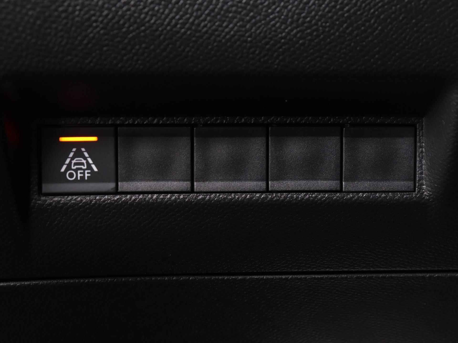 Peugeot 2008 GT 130pk Automaat  | Navigatie | Camera |Climate Control | Dodehoek Detectie | Licht Metalen Velgen 17" - 26/39