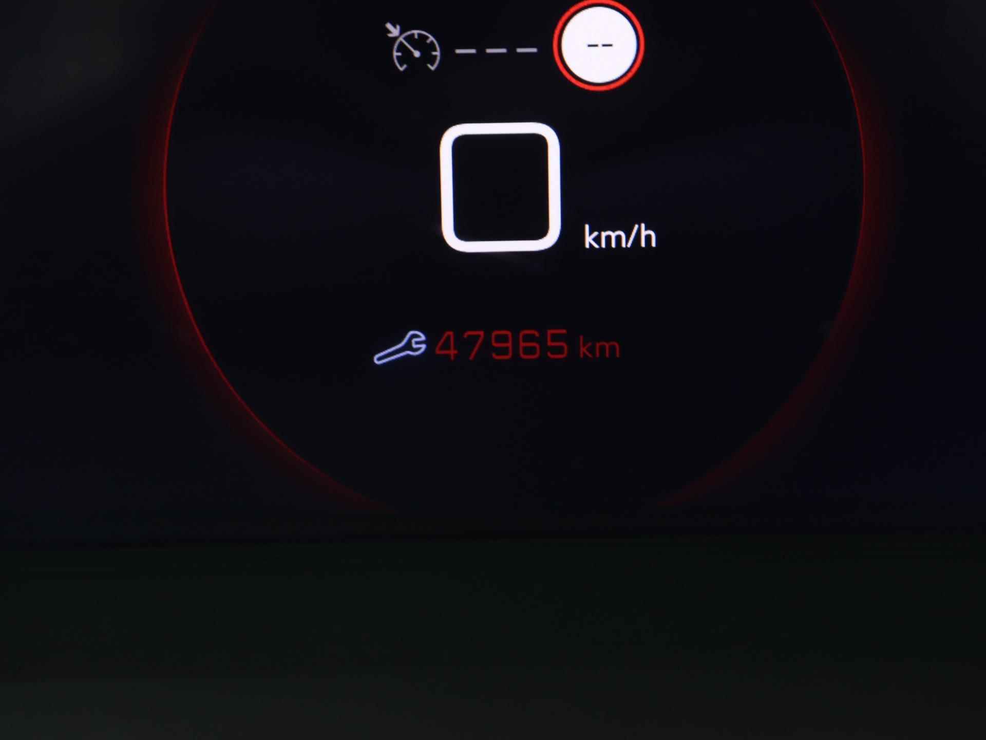 Peugeot 2008 GT 130pk Automaat  | Navigatie | Camera |Climate Control | Dodehoek Detectie | Licht Metalen Velgen 17" - 32/39