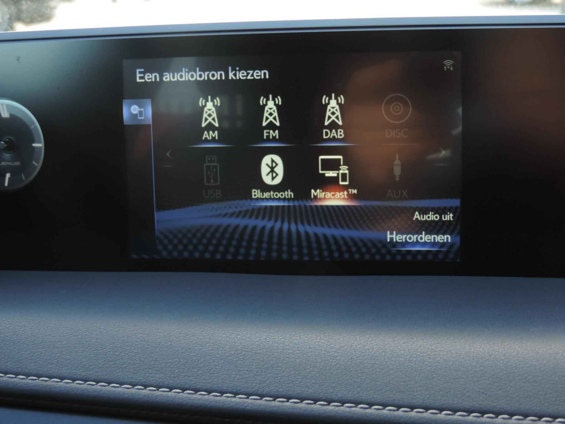 Lexus UX 250h Preference Line 29.000km AUTOMAAT | LED kopl | CarPlay | 18” | Dodehoek | ECC | PDC v+a | Camera - 27/68