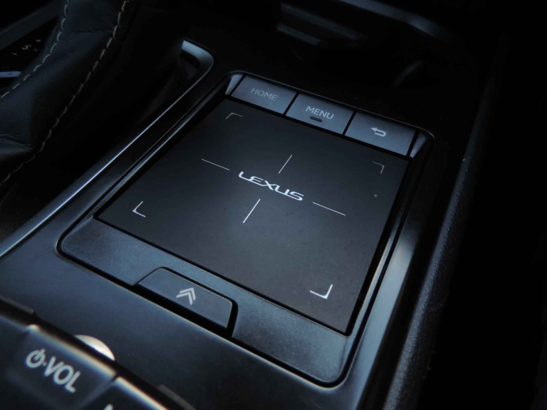 Lexus UX 250h Preference Line 29.000km AUTOMAAT | LED kopl | CarPlay | 18” | Dodehoek | ECC | PDC v+a | Camera - 49/68