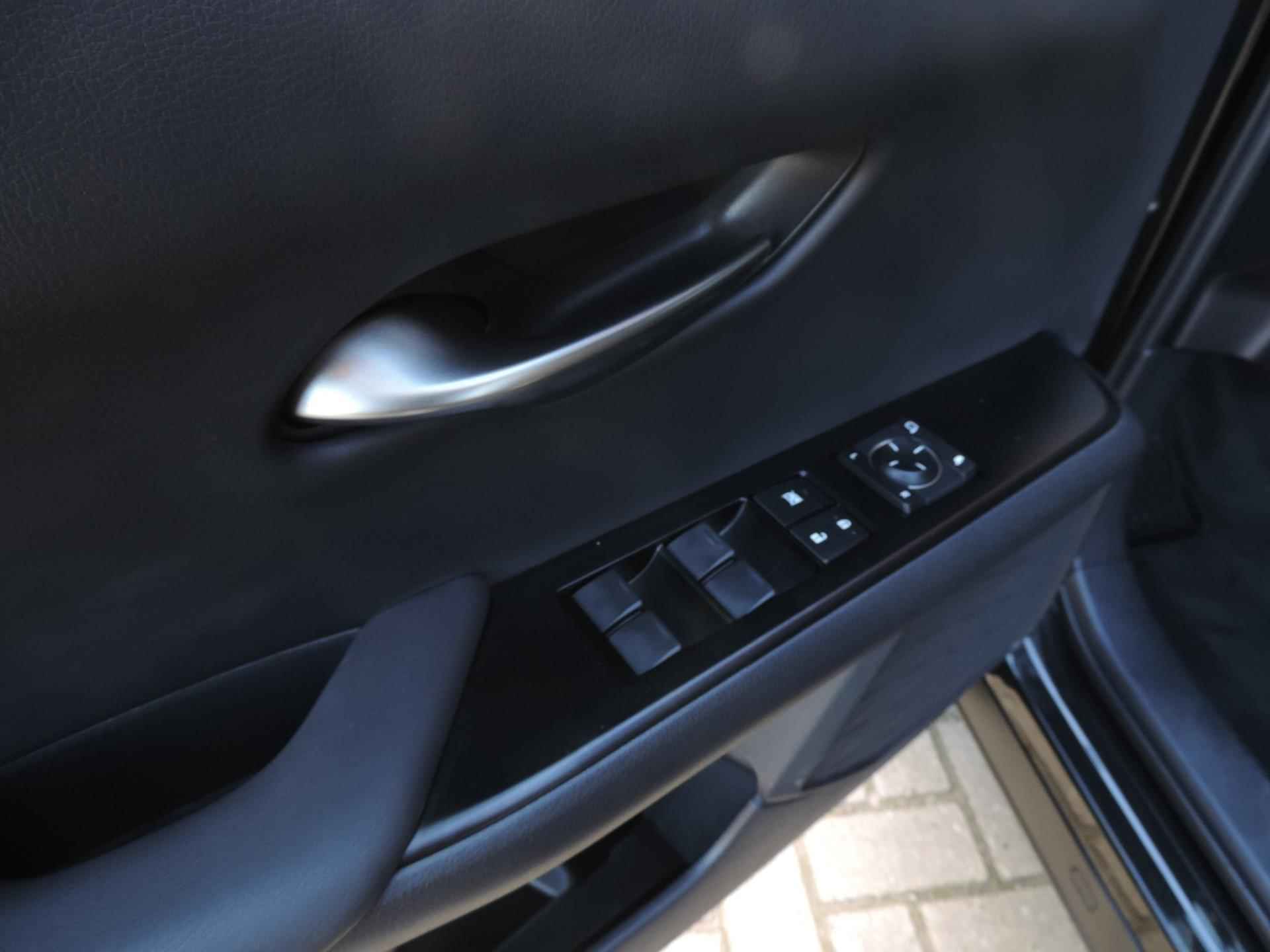 Lexus UX 250h Preference Line 29.000km AUTOMAAT | LED kopl | CarPlay | 18” | Dodehoek | ECC | PDC v+a | Camera - 57/68